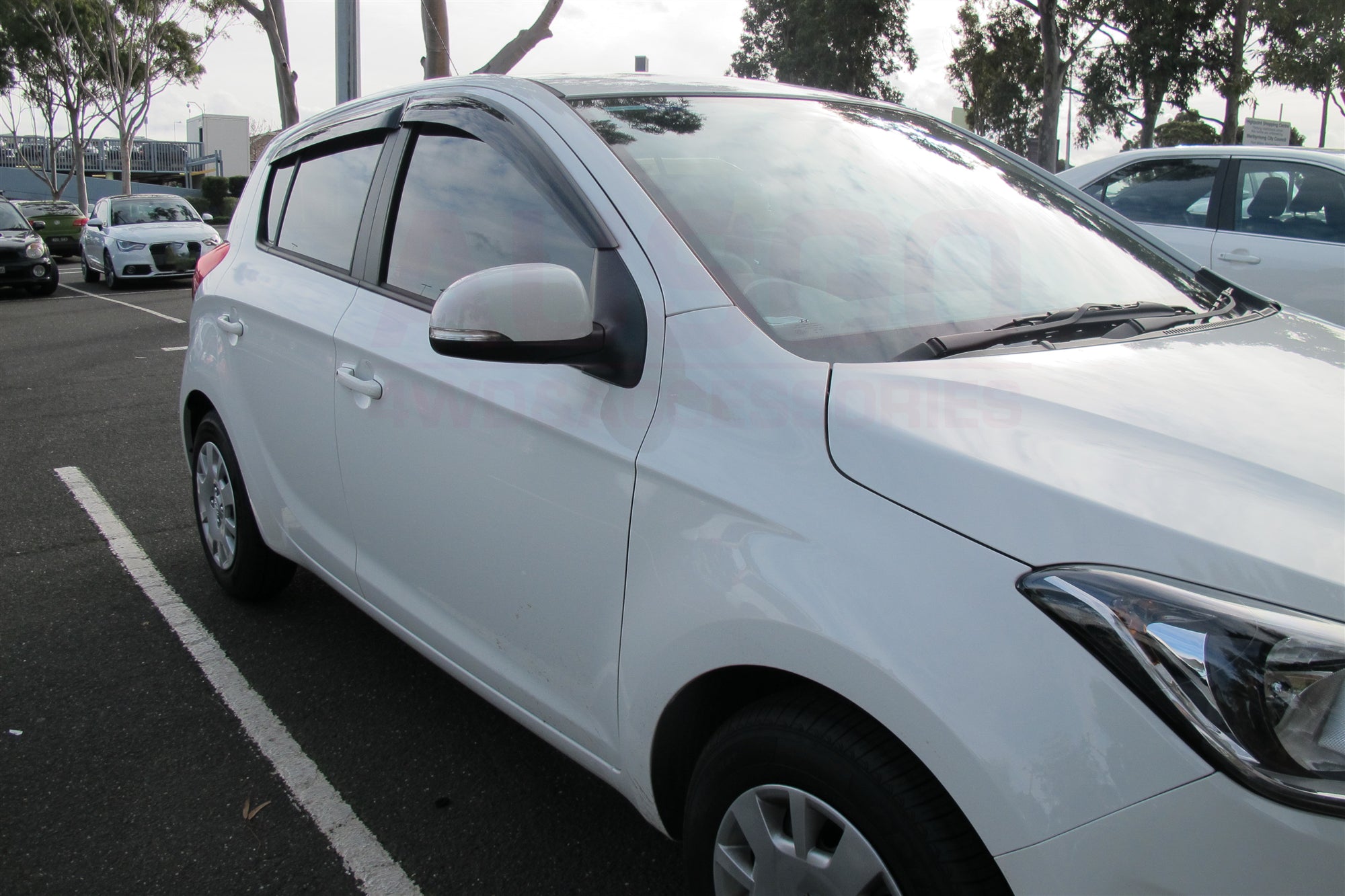Hyundai I20 PB Series 5-Door Hatch Weather Shields (2010-2015) - Perfect for Rain Protection & Style Enhancement