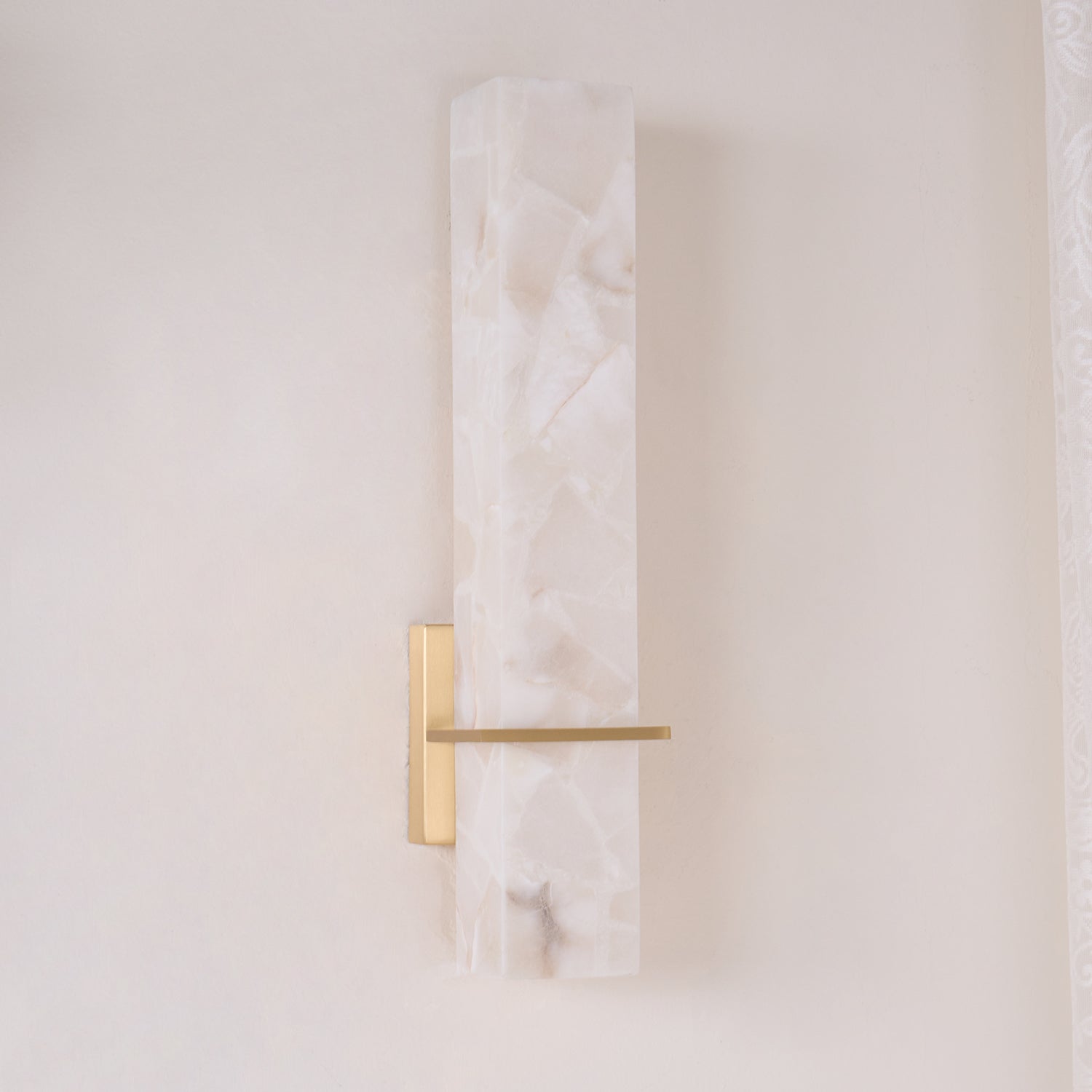 Elegant Milan Wall Sconce Light Fixture - Modern Brass Wall Lamp for Living Room, Bedroom & Hallway Lighting Decor