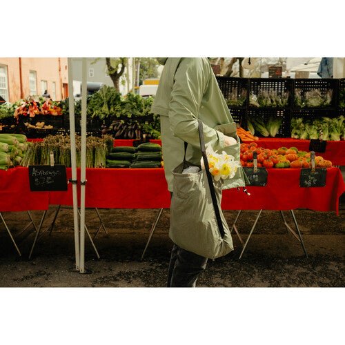 Peak Design Packable Tote Bag - Lightweight & Water-Resistant Travel Tote for Women & Men - Perfect for Beach, Grocery Shopping & Daily Commute