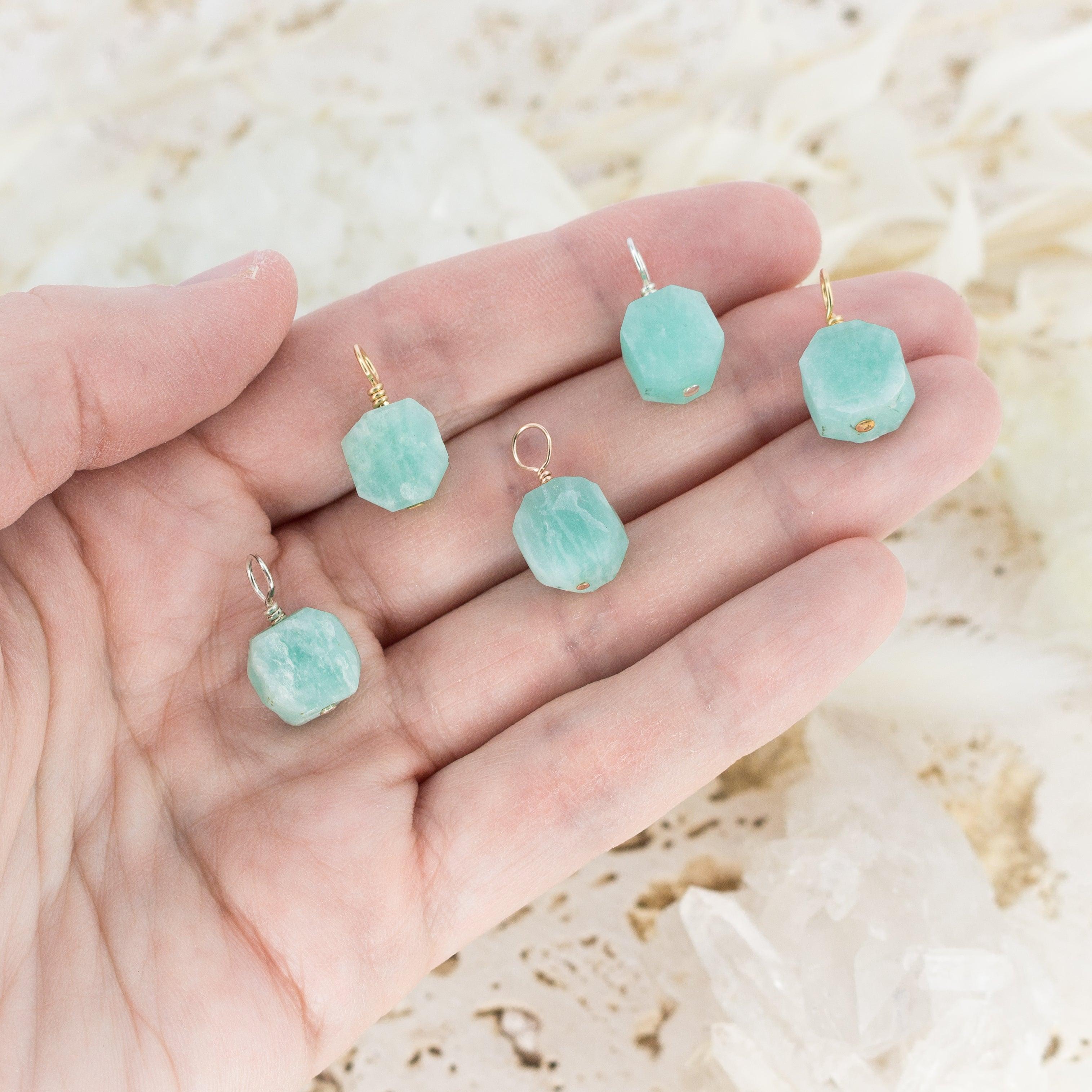 Natural Amazonite Crystal Pendant Necklace - Healing Stone Jewelry for Women, Spiritual Protection & Stress Relief - Perfect for Meditation, Yoga & Everyday Wear