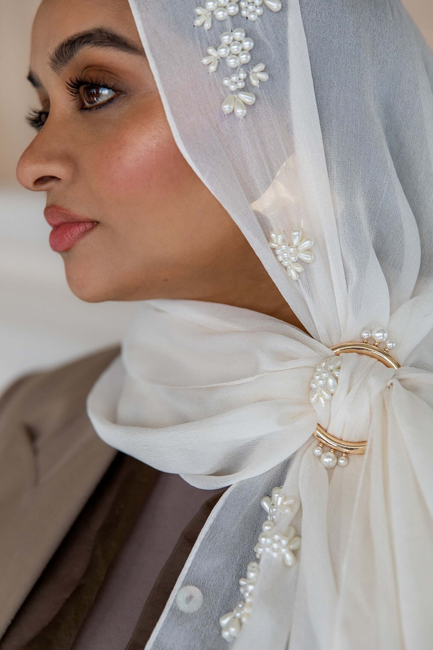 Elegant Pearl Floral Ivory Jewelry - Perfect for Weddings, Parties & Special Occasions