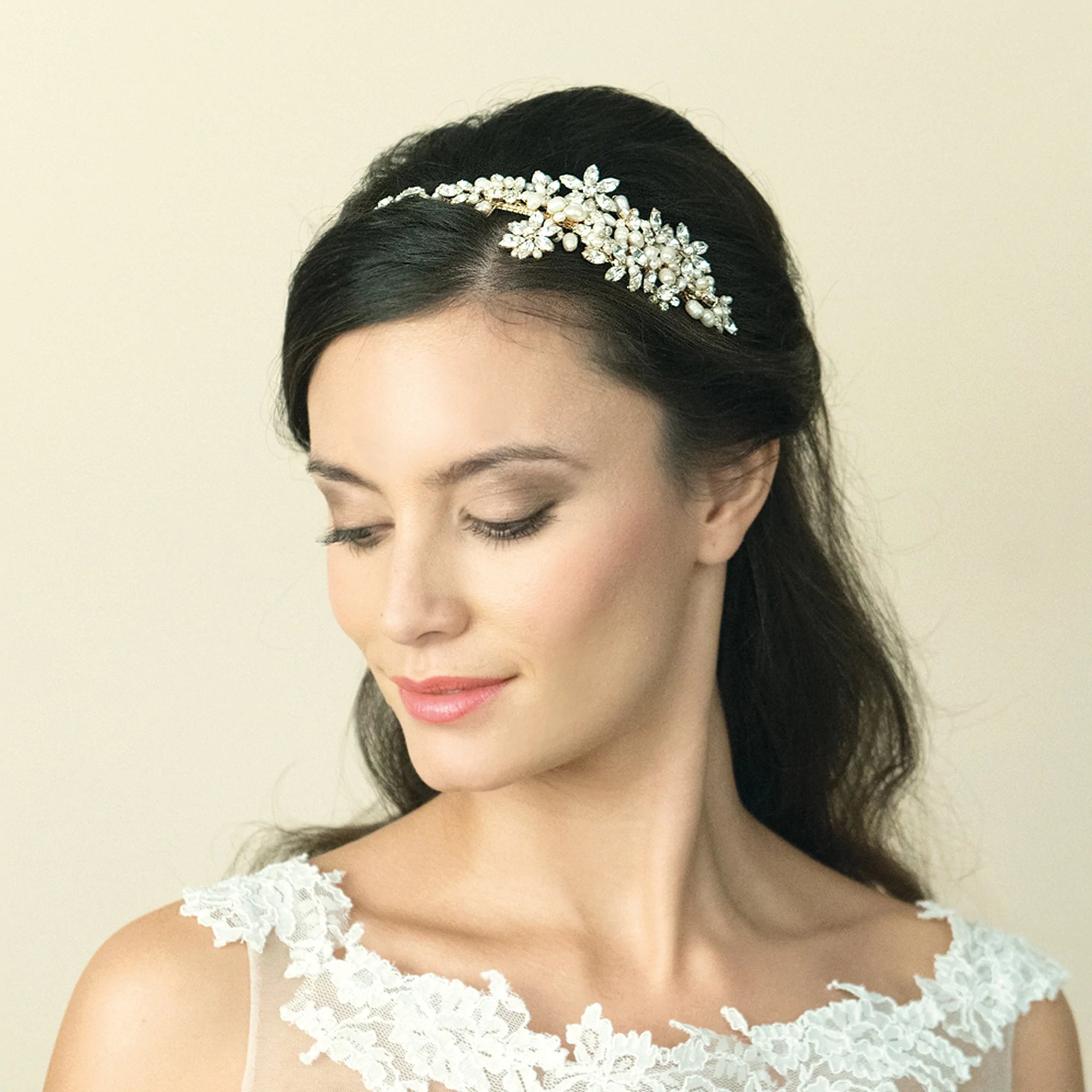 SAFIYA Gold Bridal Headband with Swarovski Crystals & Freshwater Pearls - Elegant Wedding Hair Accessory for Bride, Bridesmaids & Special Occasions