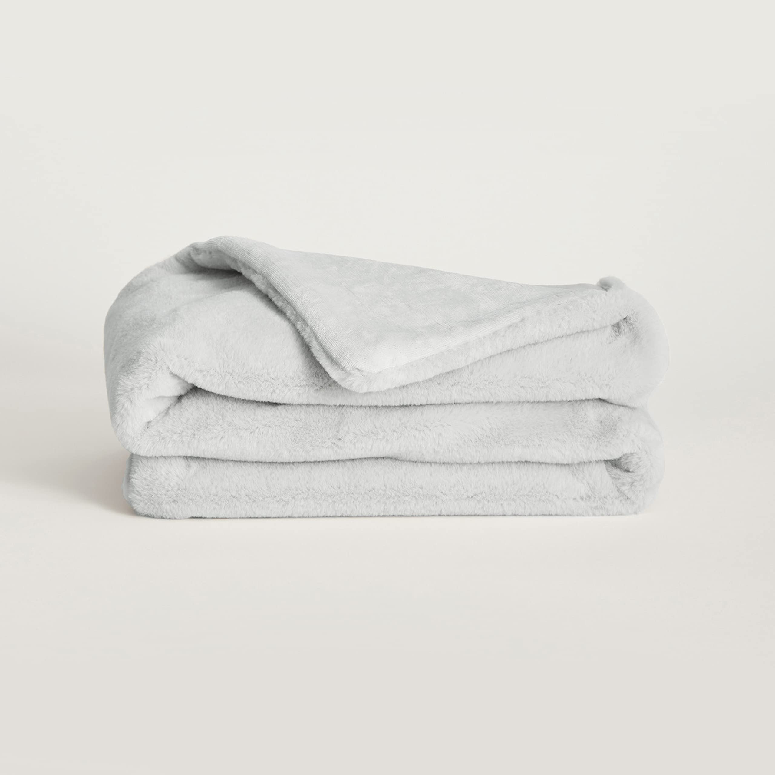 UnHide Lil’ Marsh Faux Fur Blanket - Ultra Soft, Lightweight & Durable Throw - Machine Washable Silver Fox Blanket (34” x 44”) - Perfect for Bed, Sofa, Reading Nook & Cozy Home Decor