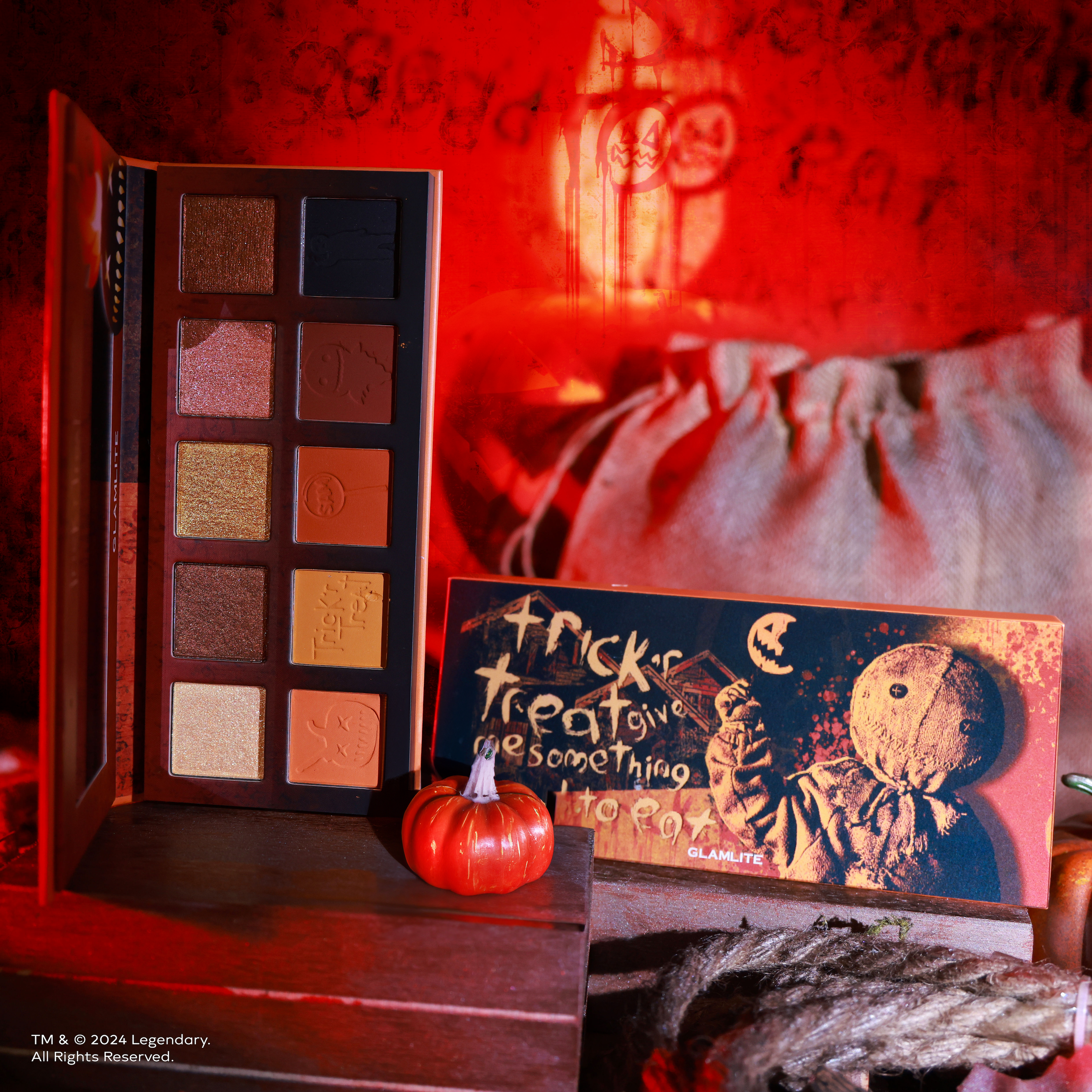 Trick 'r Treat x Glamlite Eyeshadow Palette - Halloween Makeup Set with 18 Pigmented Shades for Costume & Party Looks | Perfect for Cosplay, Night Out, and Spooky Season