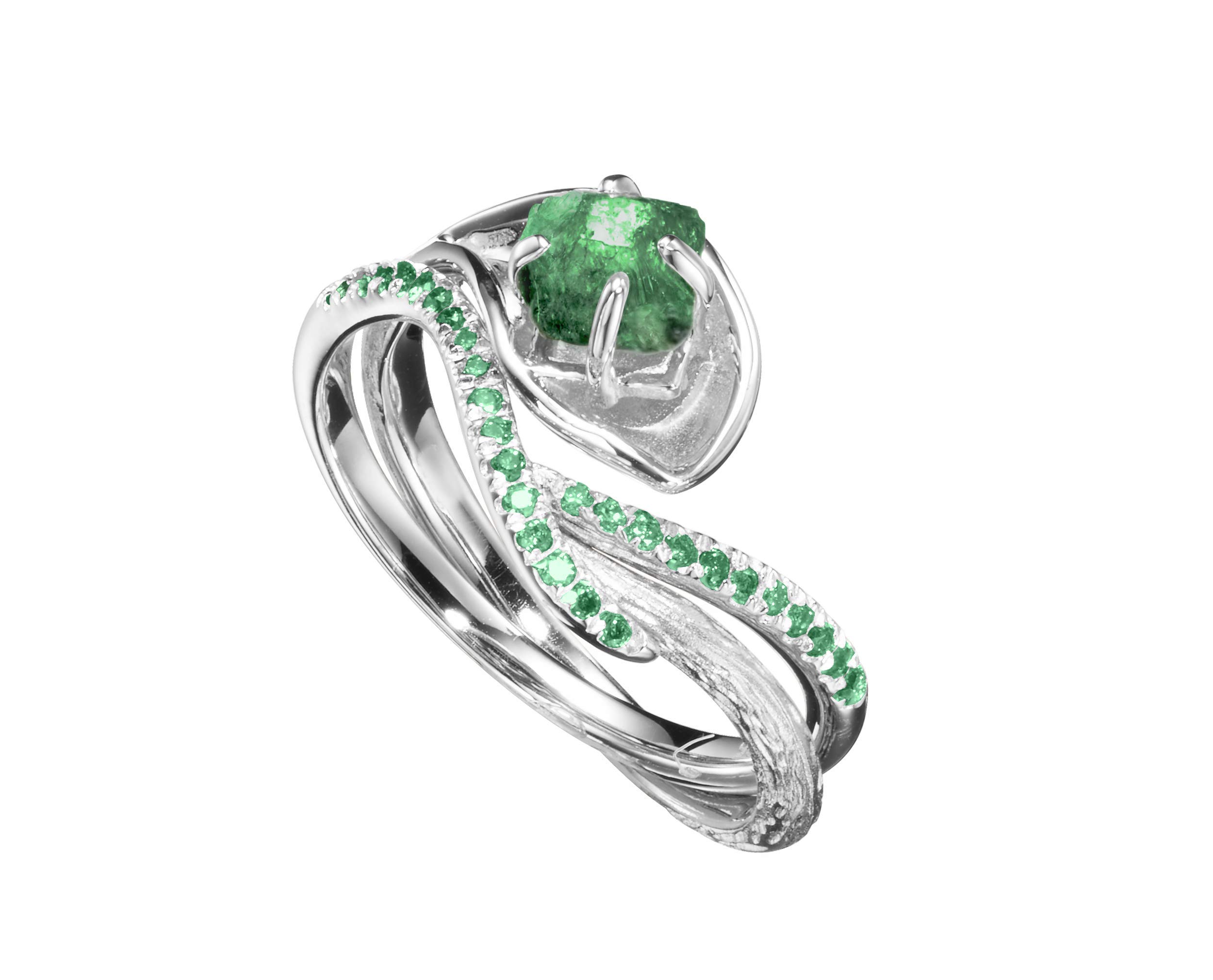 Majade 14K White Gold Raw Emerald Wedding Ring Set - Handmade Nature-Inspired Twig & Flower Design Bridal Ring Set for Engagement & Wedding - Perfect for Boho, Vintage, and Nature-Themed Ceremonies