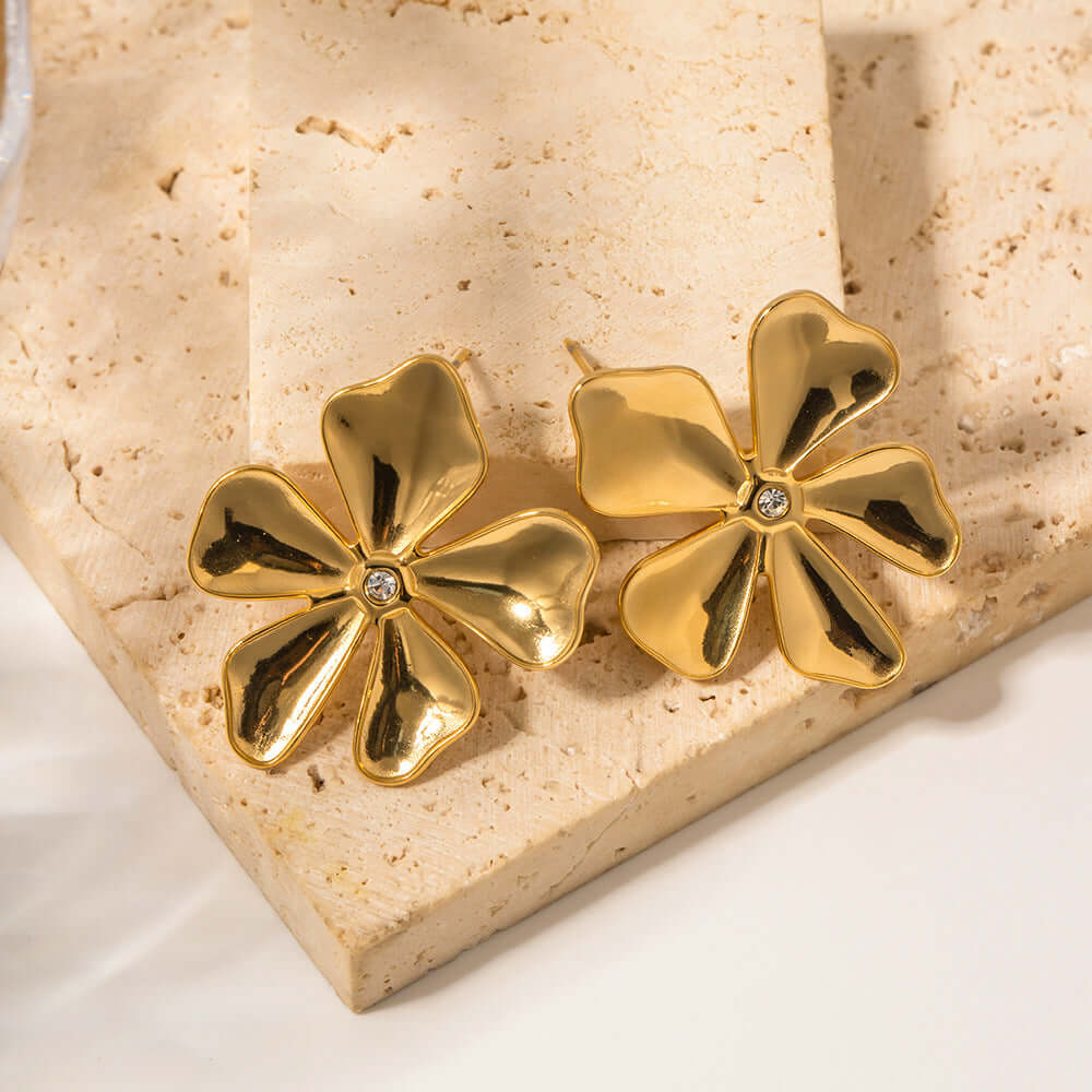 18K Gold Plated Five Leaf Large Flower Stud Earrings for Women - Elegant Floral Fashion Jewelry Gift for Birthday, Anniversary & Special Occasions | JDE041