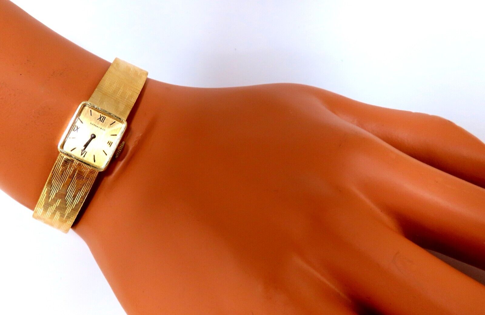 Vintage Tiffany & Co 18kt Gold Watch - 6.5 Inch Luxury Women's Timepiece for Formal Events & Special Occasions