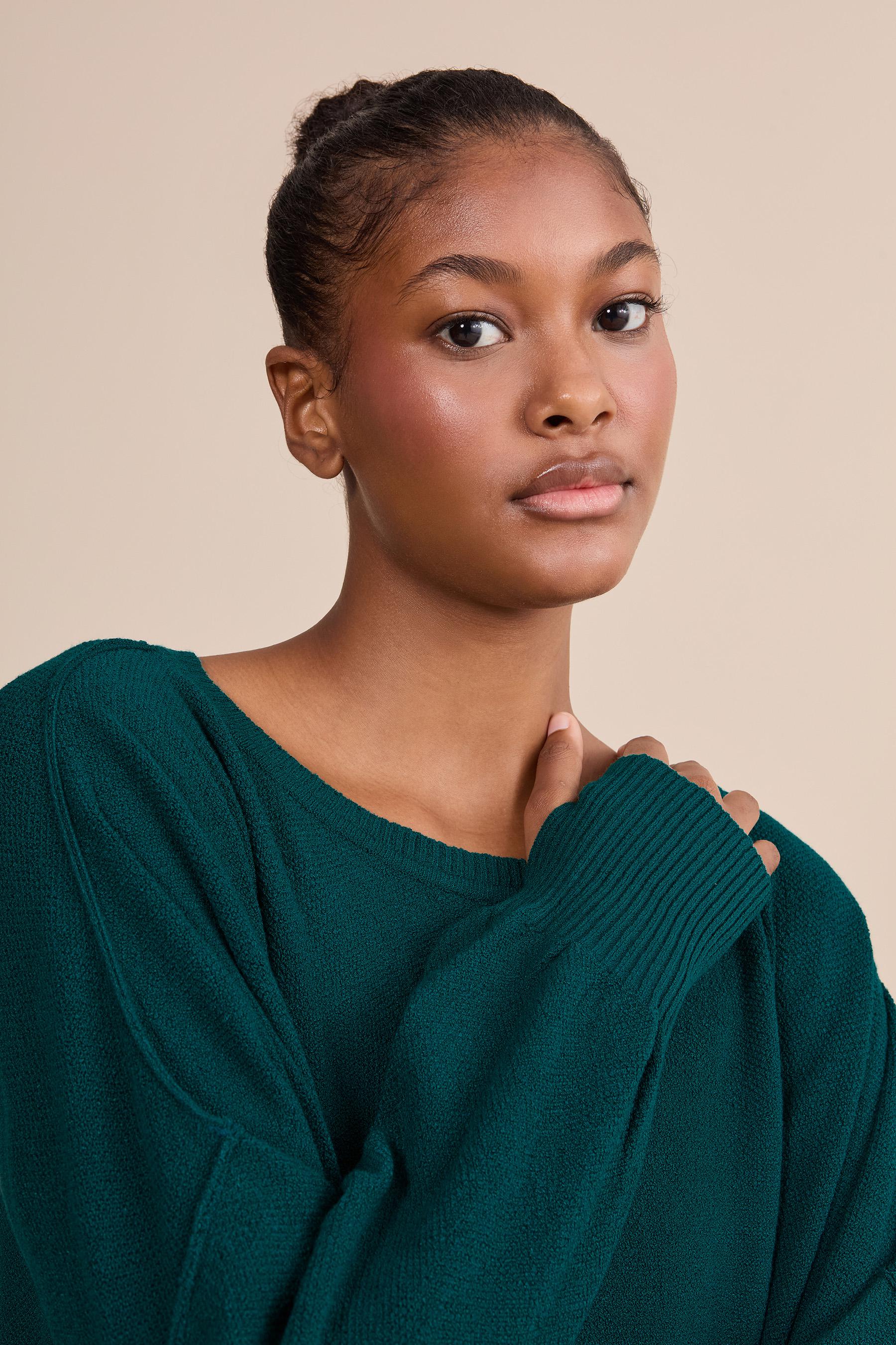Women's Mesh Stitch Knit Sweater - Breathable Loose Fit Pullover for Casual Wear & Layering | Perfect for Fall, Winter & Spring Outfits