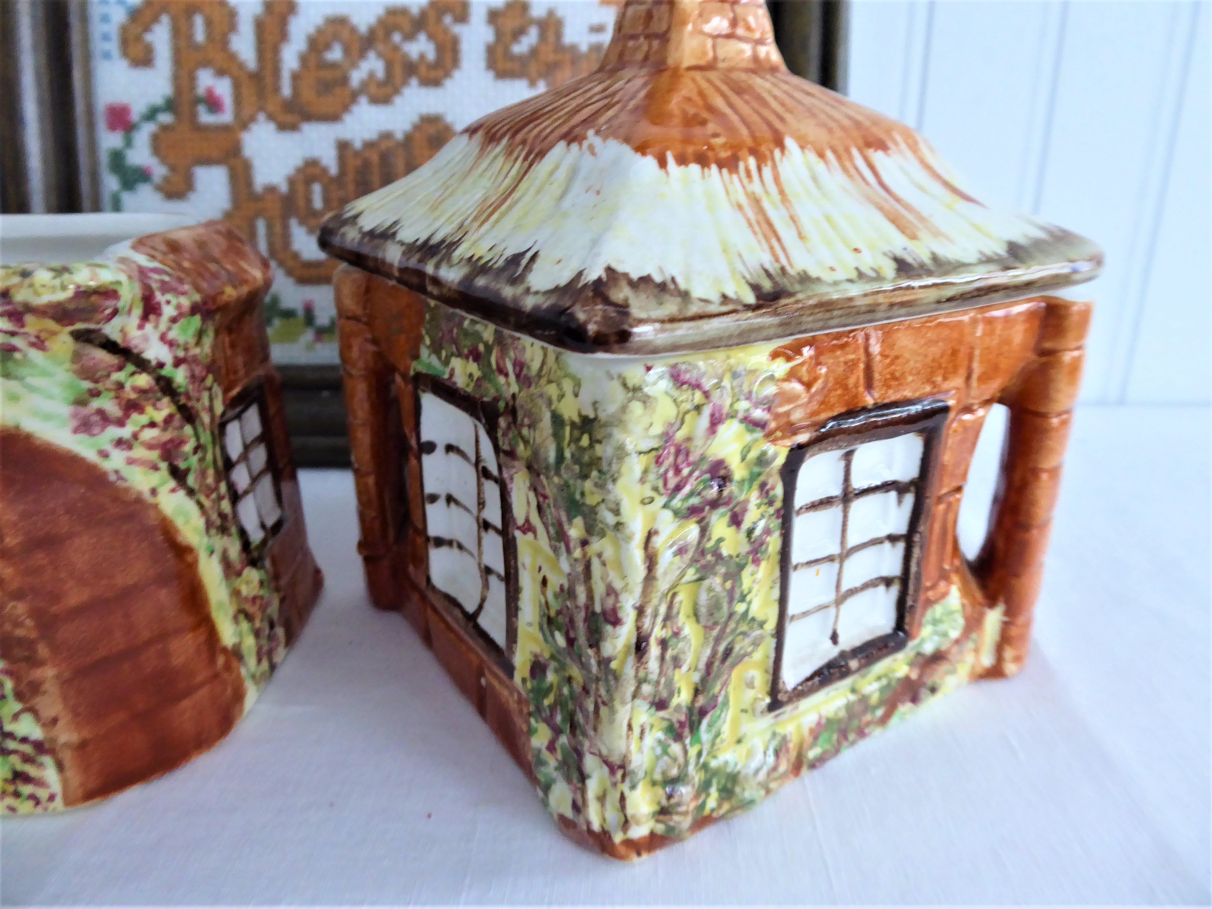Vintage Cottage Ware Cream and Sugar Set - Kensington Style 1940s-1950s Antique Kitchenware for Tea & Coffee Service | Perfect for Vintage Tea Parties, English Afternoon Tea, and Collectible Display