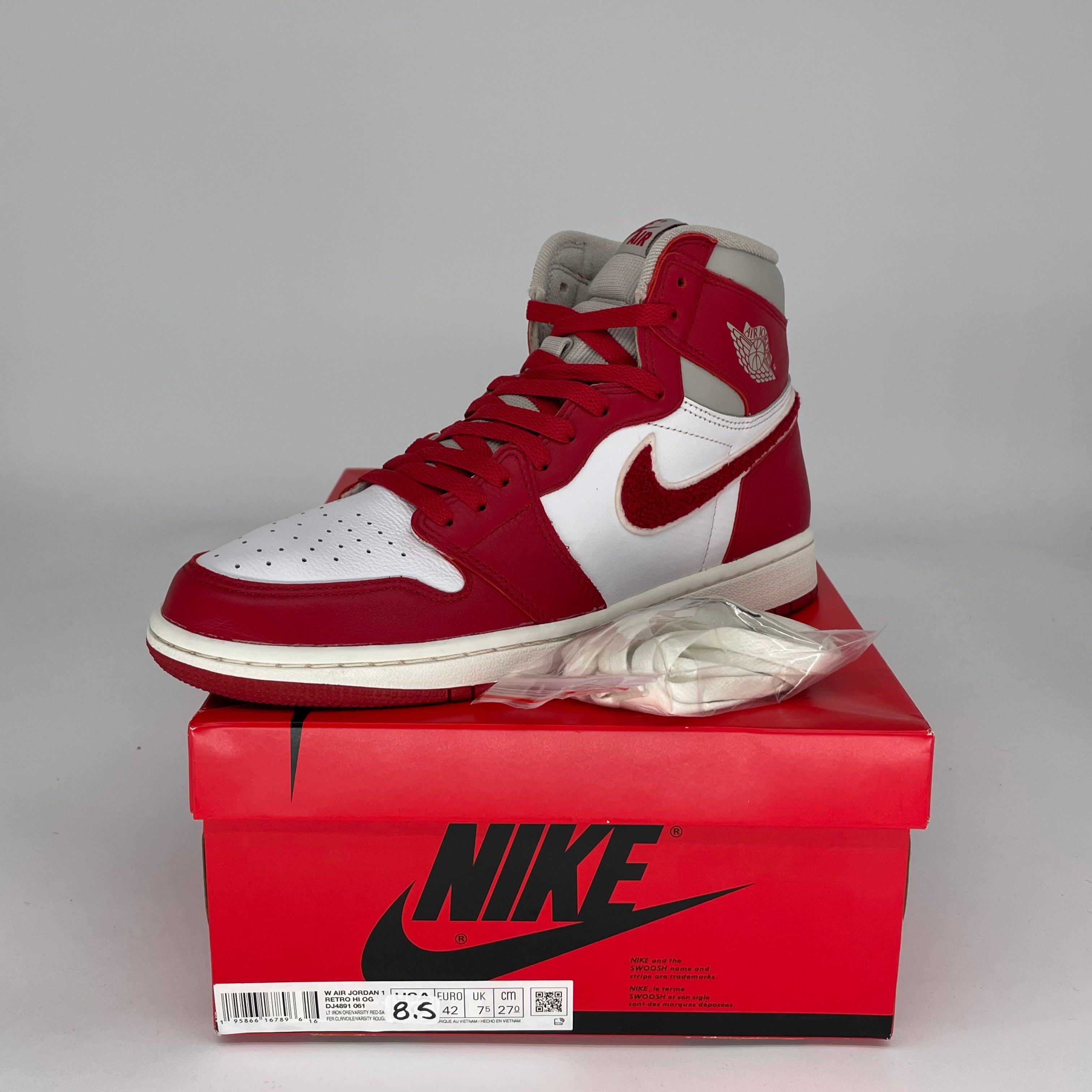 AIR JORDAN 1 VARSITY RED Basketball Shoes - Women's Size 8.5/10W (DJ4891-061) - Perfect for Streetwear, Sneaker Collection & Casual Wear