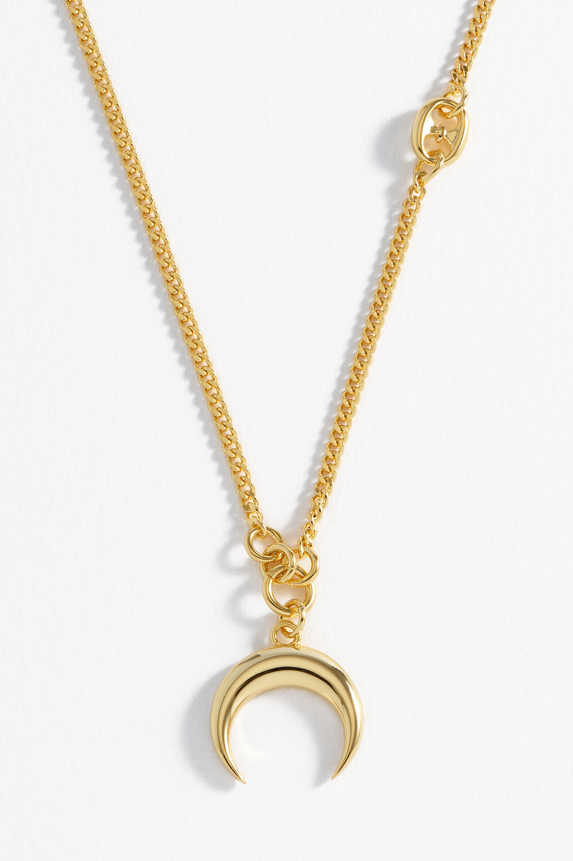 Stylish Men's Horn Pendant Necklace - Gothic Tribal Jewelry for Men - Perfect for Casual Wear, Parties & Gifts