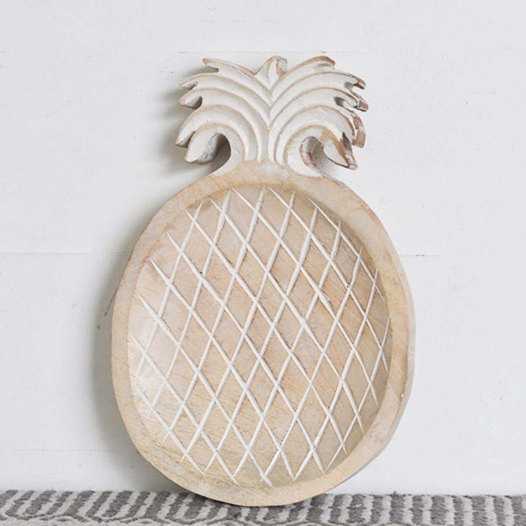 Handmade Pineapple Serving Tray - 11.75 Inch Tropical Fruit Decor for Coffee Table, Living Room, Summer Party & Beach House Decor - Perfect for Entertaining Guests with Cocktails & Appetizers