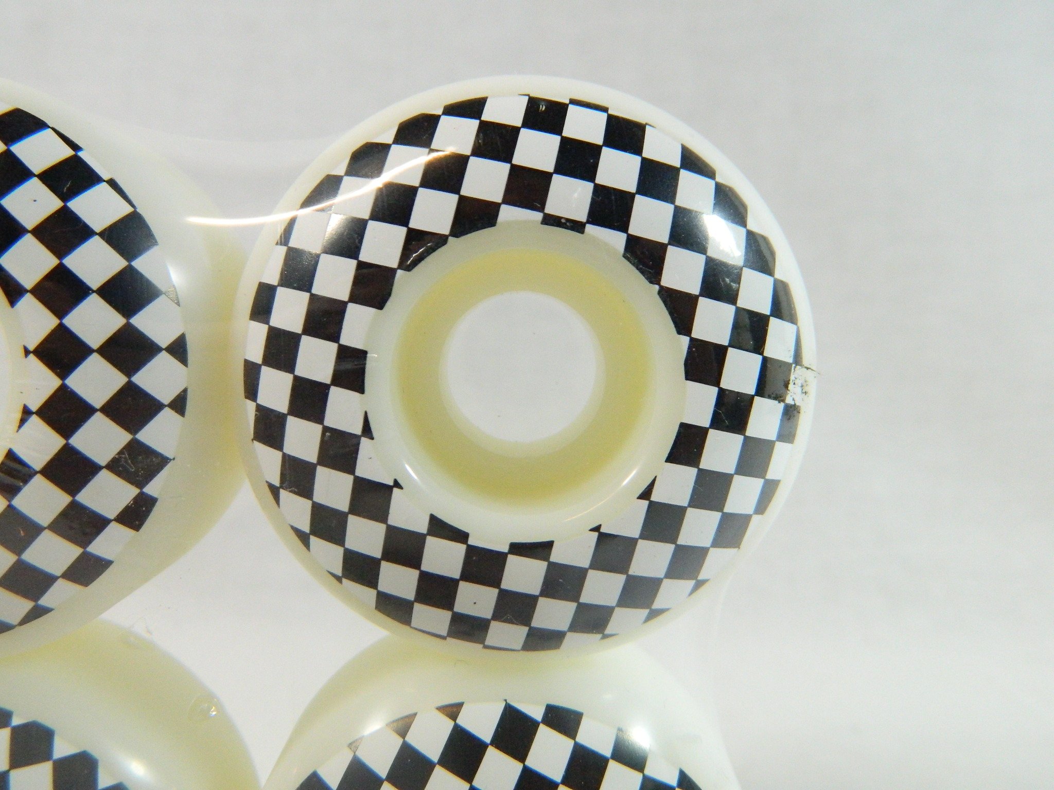 52mm x 31mm Professional Graphic Skateboard Wheels - High Performance Wheels for Street Skating, Park Riding & Cruising - Durable Urethane Wheels for Smooth Ride & Tricks
