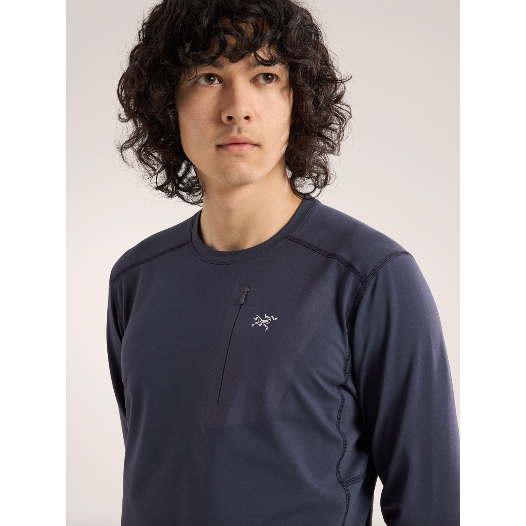 Arc'teryx Men's Rho LT Crew Neck Baselayer - Lightweight Merino Wool Thermal Shirt for Hiking, Skiing & Outdoor Activities