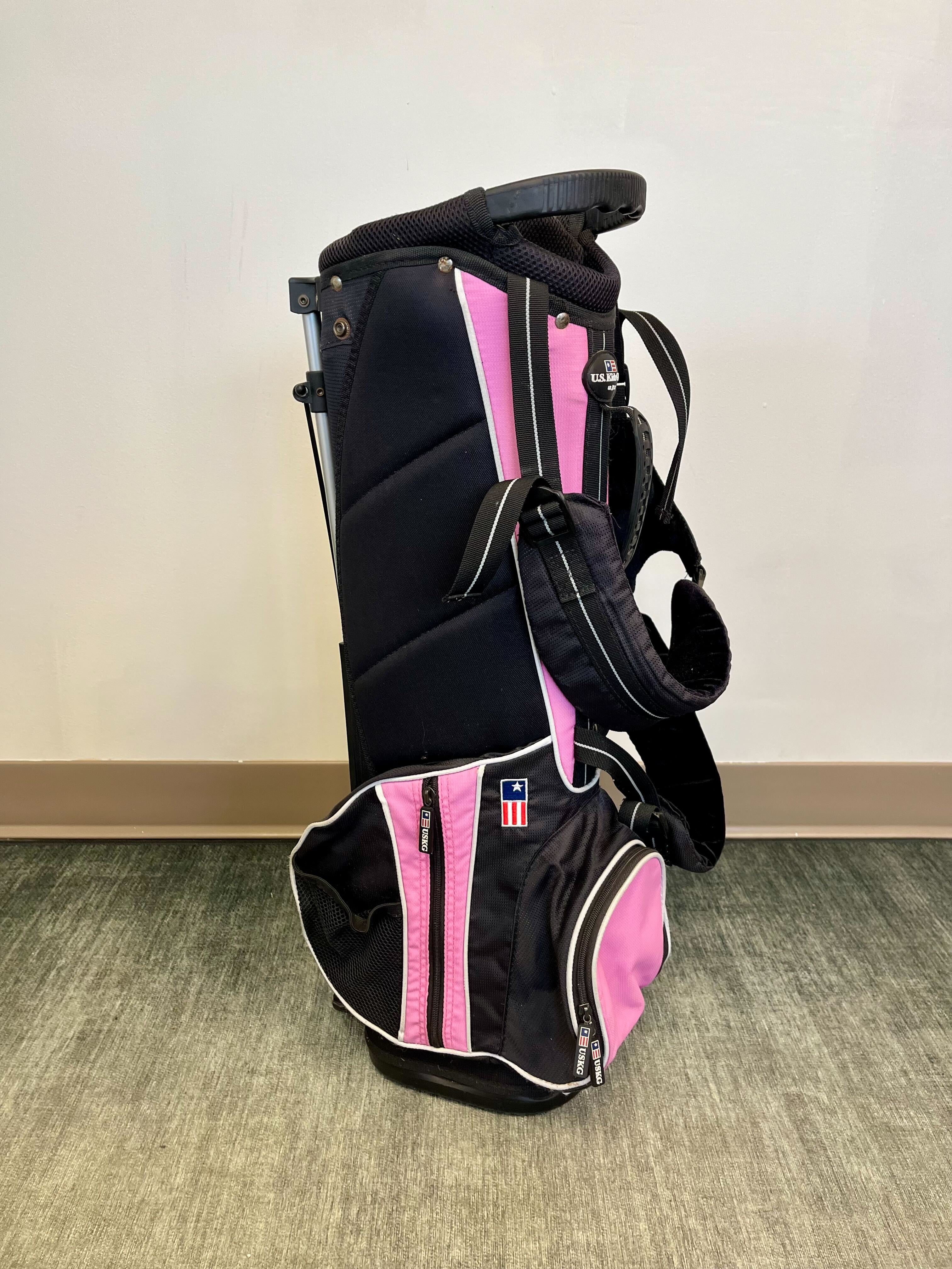 US Kids Golf Stand Bag - Black/Pink with 4 Dividers & 4 Pockets | Lightweight Junior Golf Bag for Boys & Girls | Perfect for Practice, Tournaments & Golf Lessons