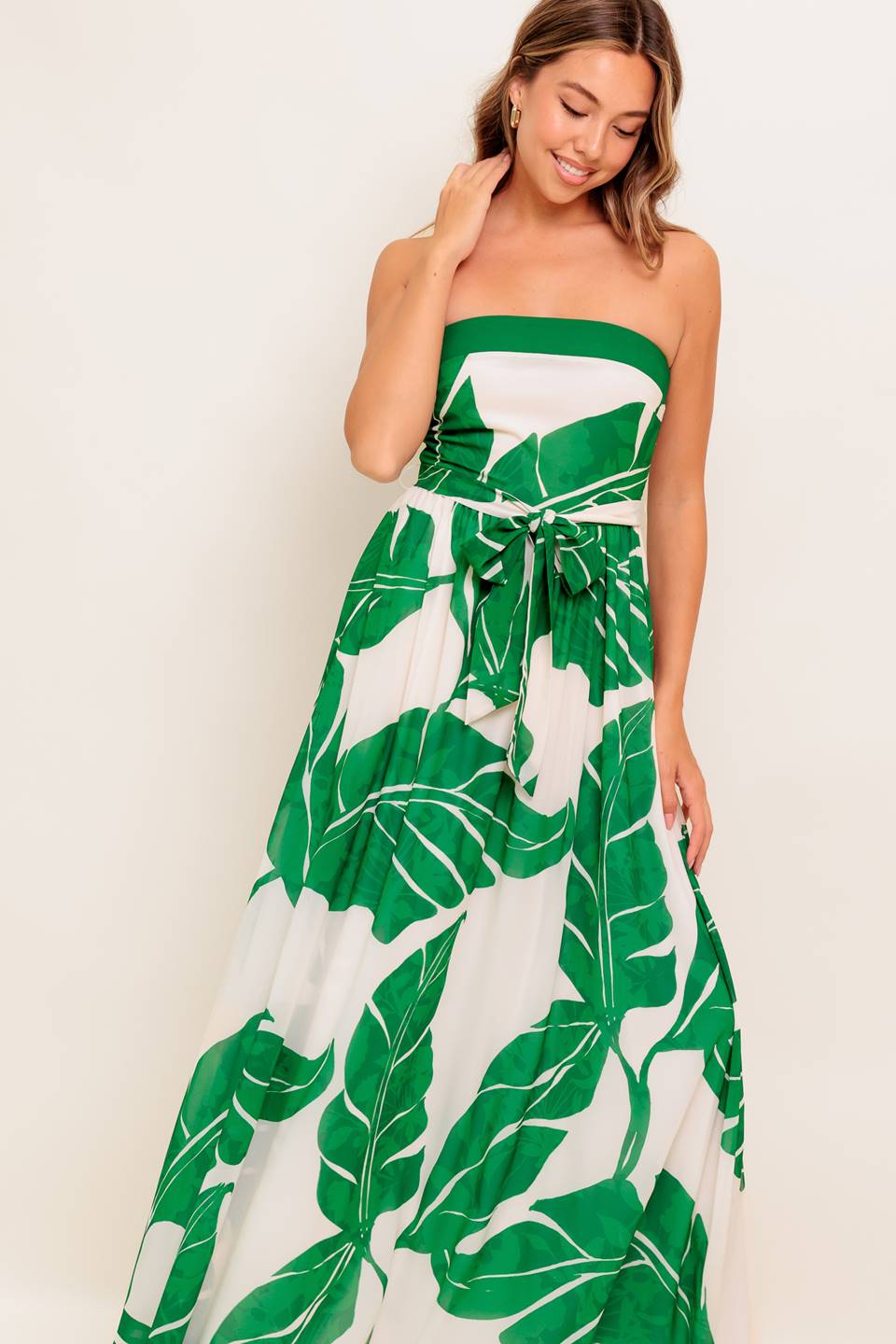 BALI BREEZE Tropical Leaf Print Maxi Dress - Women's Flowy Summer Beach Dress for Vacation, Party & Boho Style