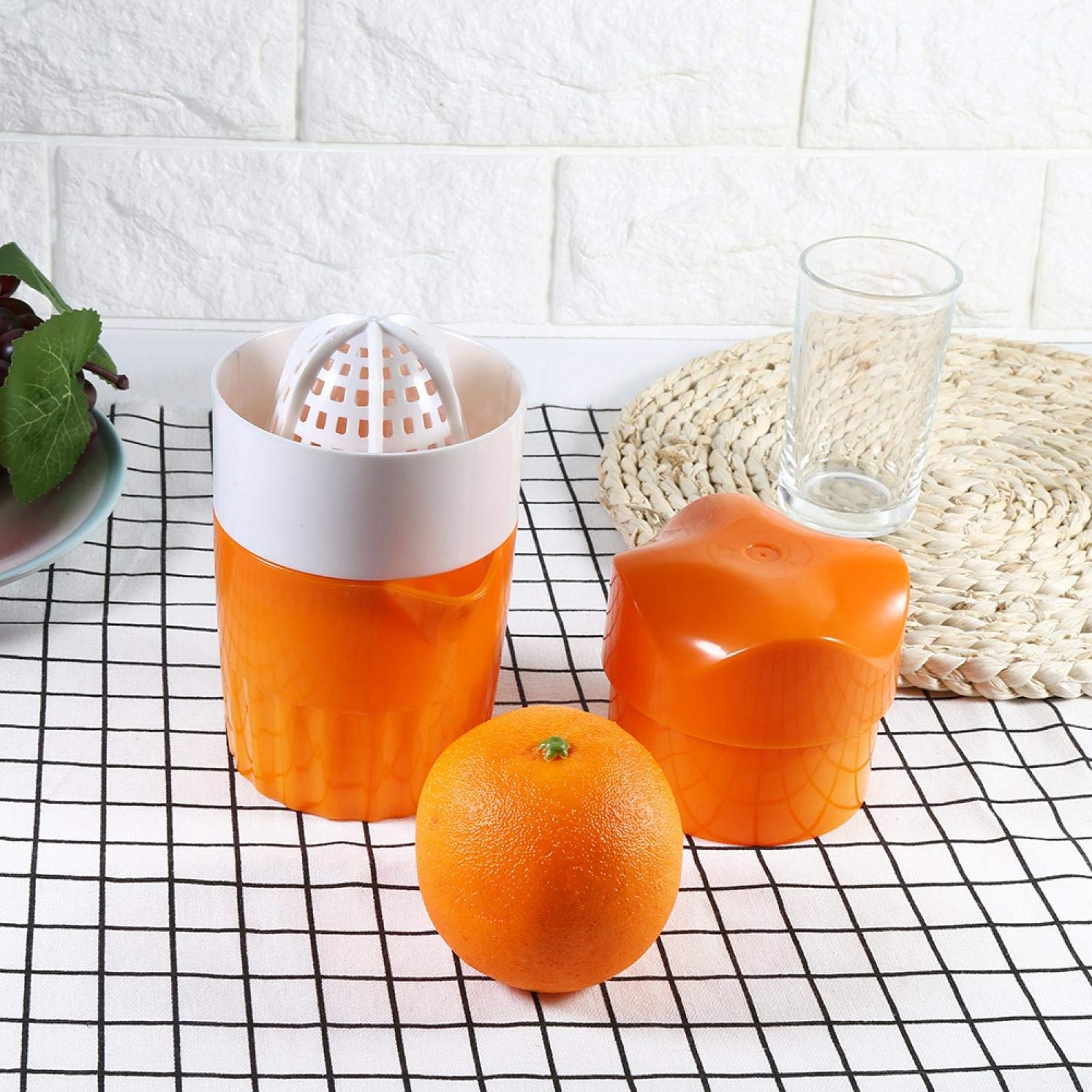 Best Manual Fruit Juicer for Home & Restaurant - Easy to Use Orange Press & Citrus Juicer - Perfect for Fresh Juice, Cocktails & Healthy Drinks
