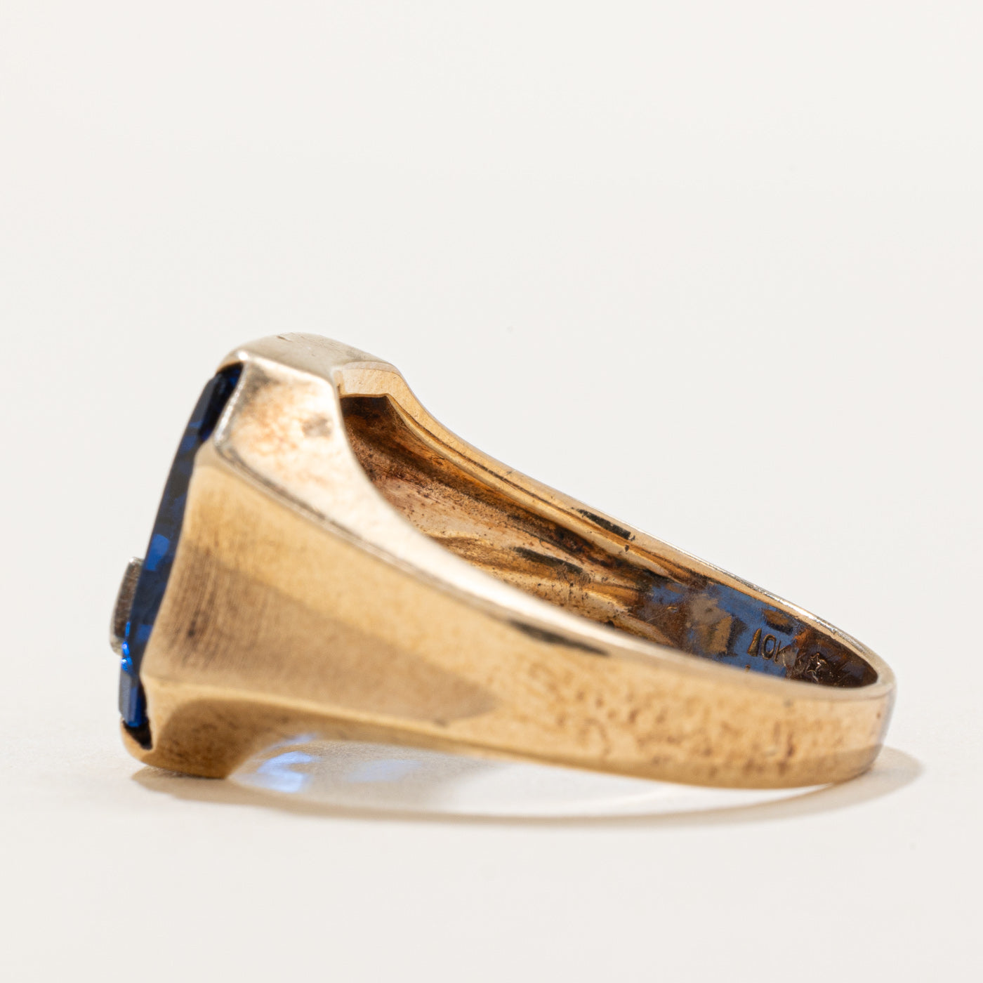 Blue & White Synthetic Spinel 'G' Signet Ring - 7.00ctw - Size 10 - Elegant Statement Jewelry for Men & Women - Perfect for Weddings, Anniversaries & Special Occasions