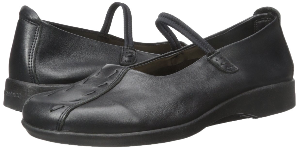 Arcopedico Shawna Women's Comfortable Lightweight Slip-On Shoes - Perfect for Travel, Work & Everyday Wear