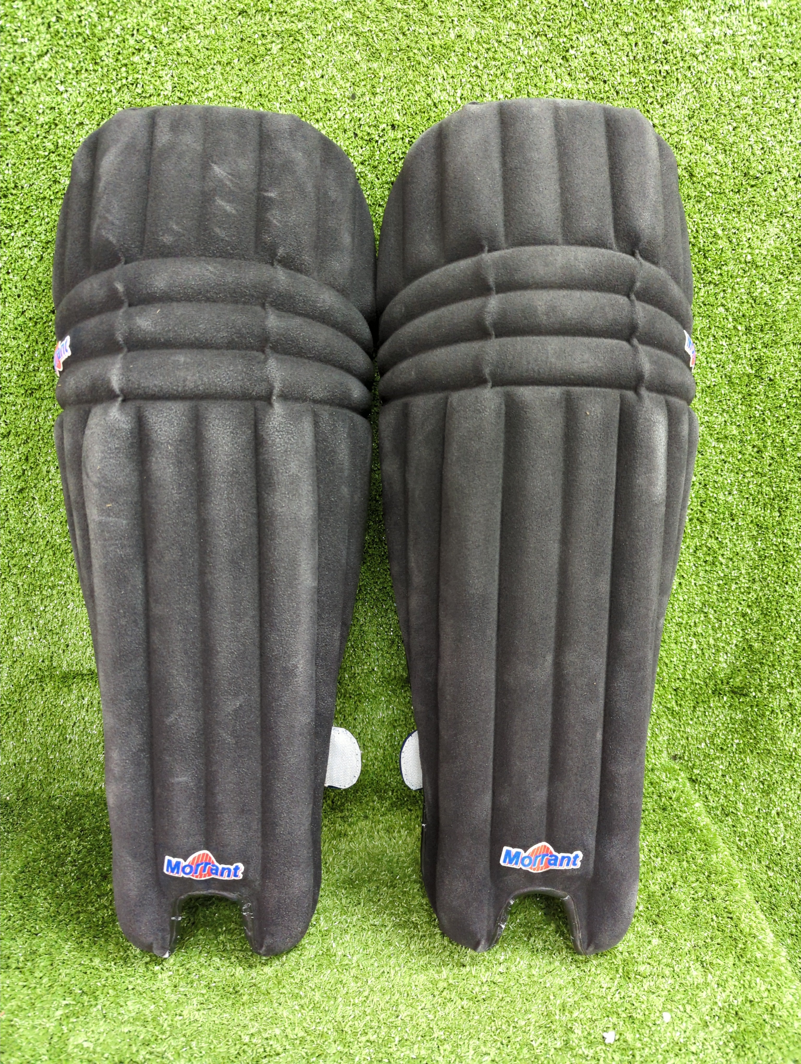 Morrant International Super Ultralite Adult Cricket Batting Pads - Lightweight Protective Gear for Cricket Matches & Practice Sessions