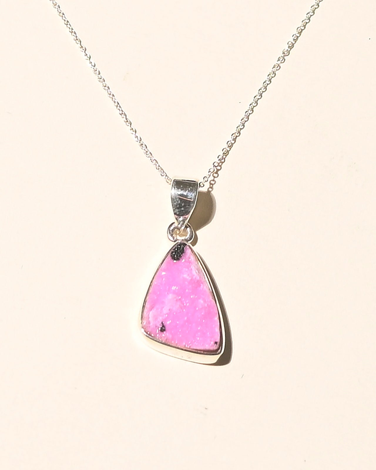 Natural Cobaltoan Calcite Gemstone Necklace – Healing Crystal Jewelry for Meditation, Energy Balancing & Spiritual Growth
