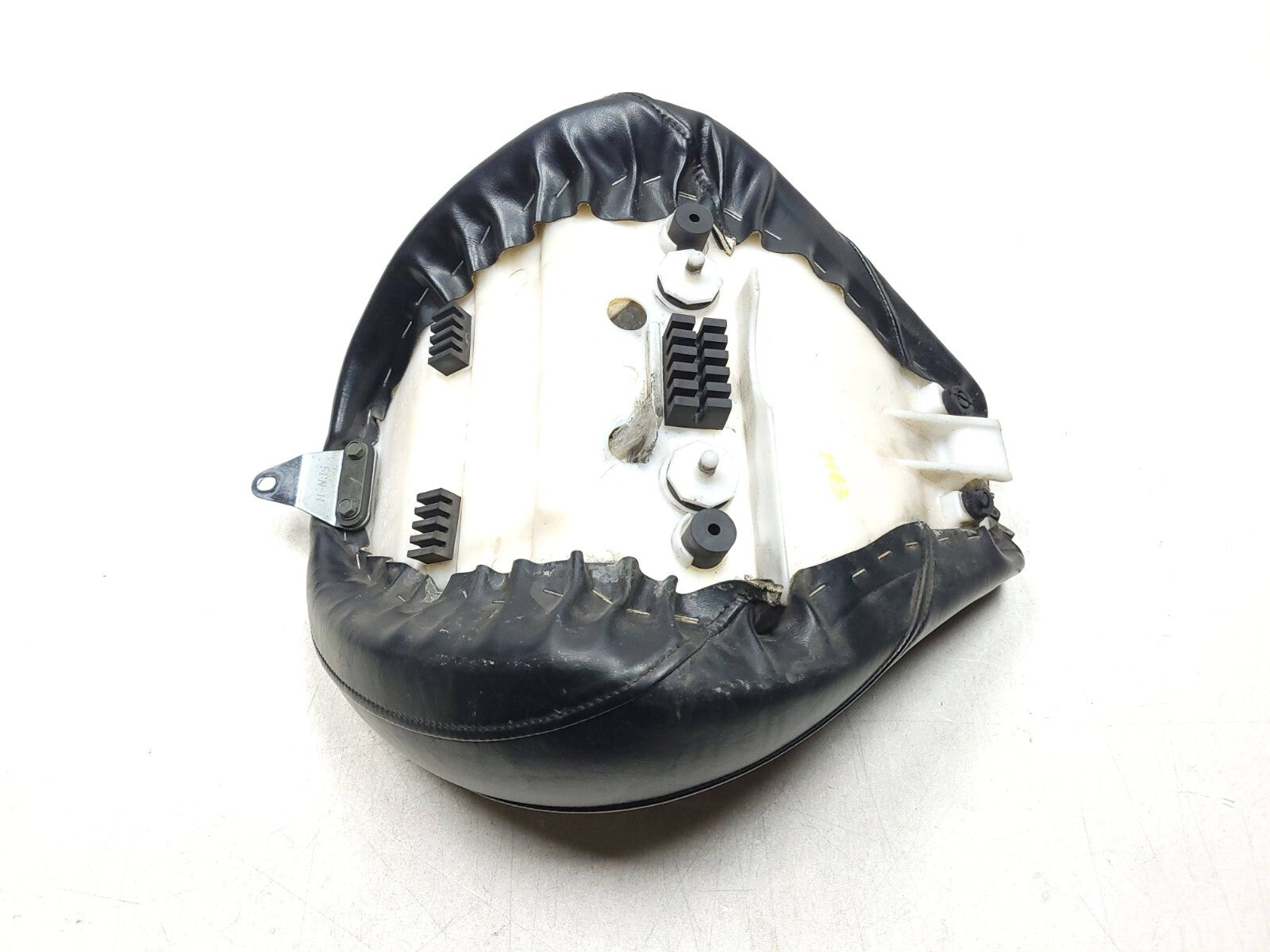Yamaha V Star 650 XVS650 Classic OEM Front & Rear Seat - Perfect for Motorcycle Replacement & Customization | Ideal for Cruiser Riders & Restoration Projects