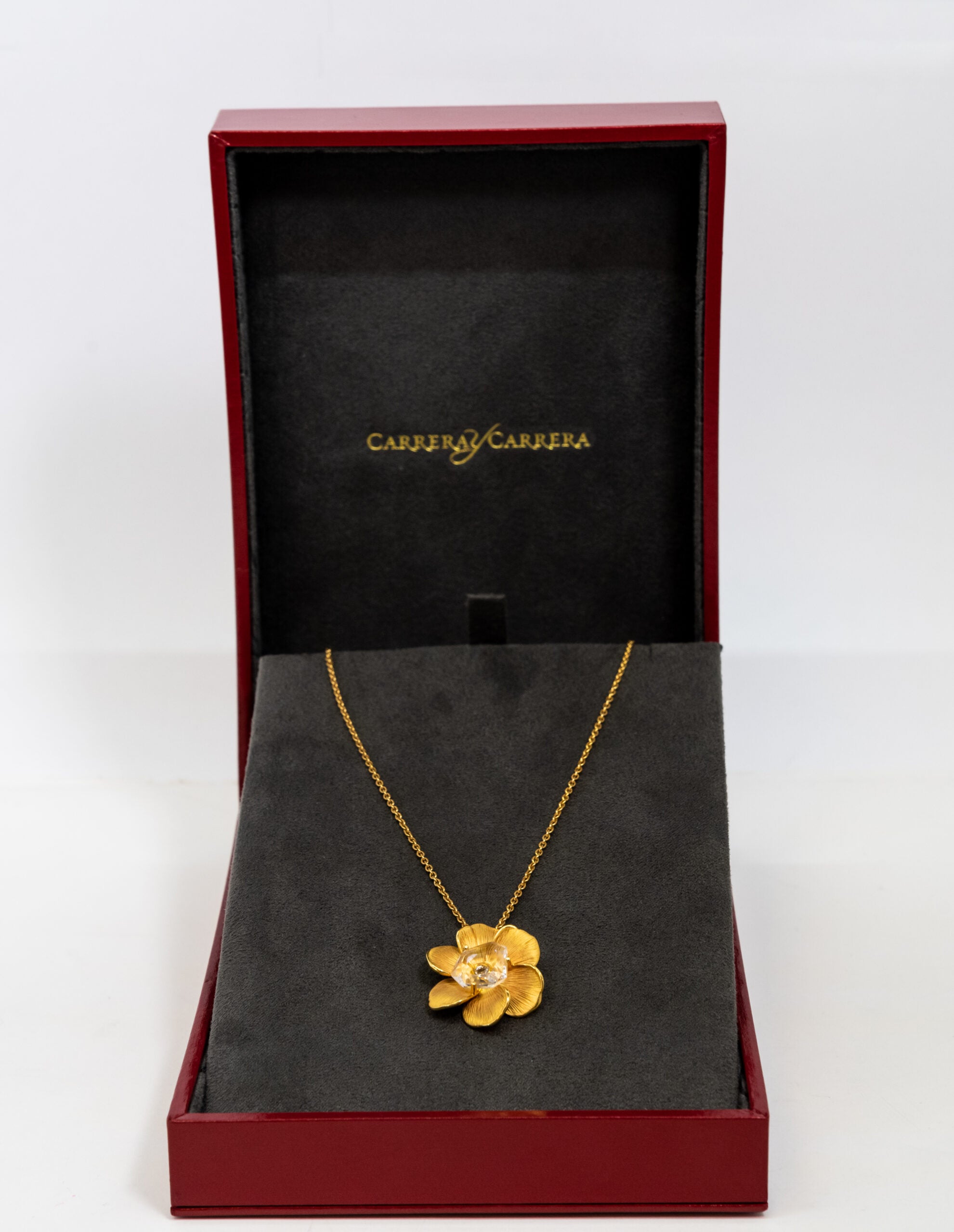 Carrera Y Carrera Gardenia 18K Yellow Gold Pendant Necklace - Elegant Floral Jewelry for Women, Perfect Gift for Birthday, Anniversary & Special Occasions