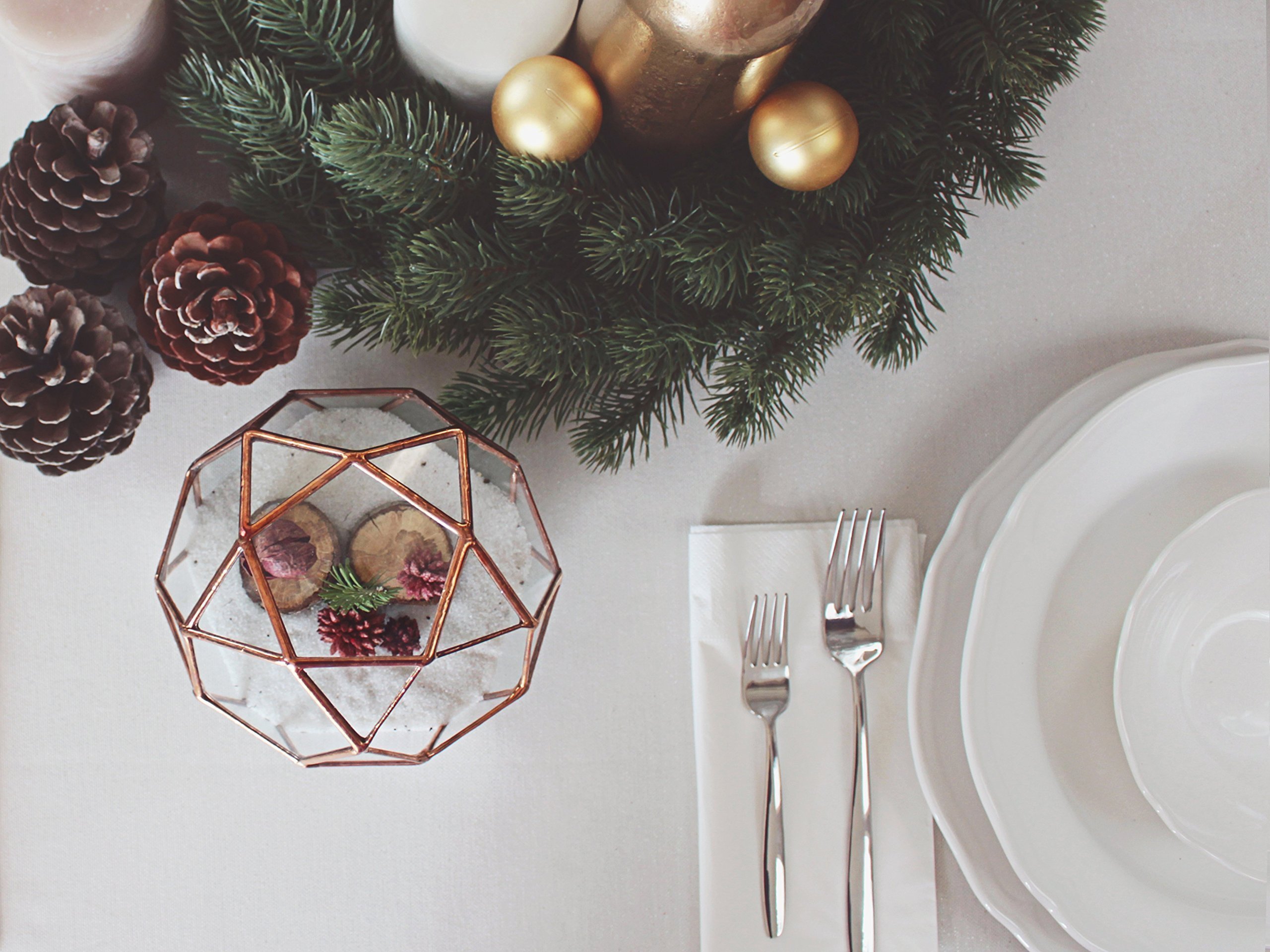 Waen Holiday Table Centerpiece Collection - Small Glass Geometric Vase for Christmas Decor (Copper, Silver, Black) | Perfect for Dining Table, Wedding, Party & Home Decoration