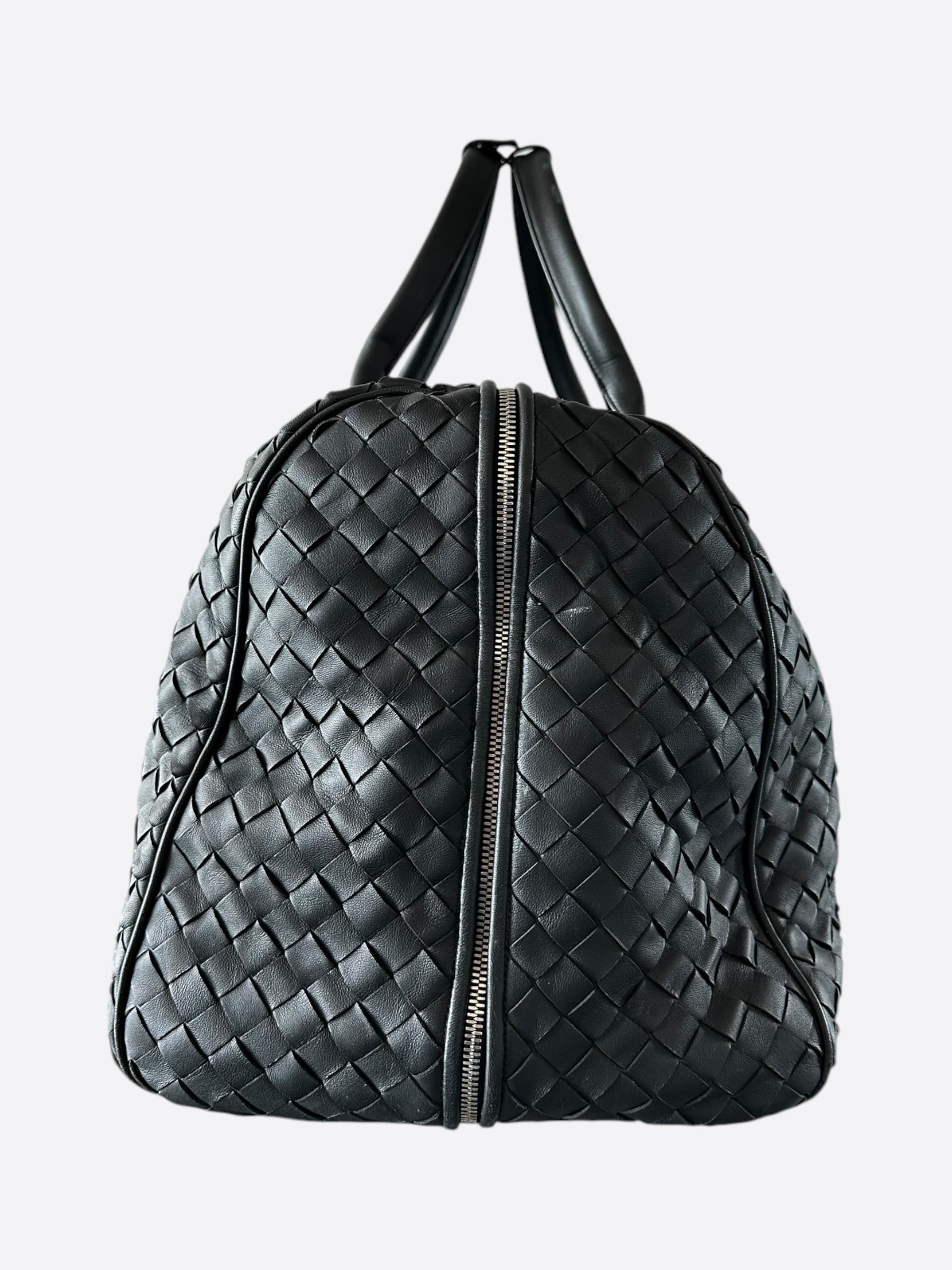 Bottega Veneta Black Large Duffle Bag for Travel, Gym & Weekend Getaways - Premium Leather Carryall Luggage for Men & Women