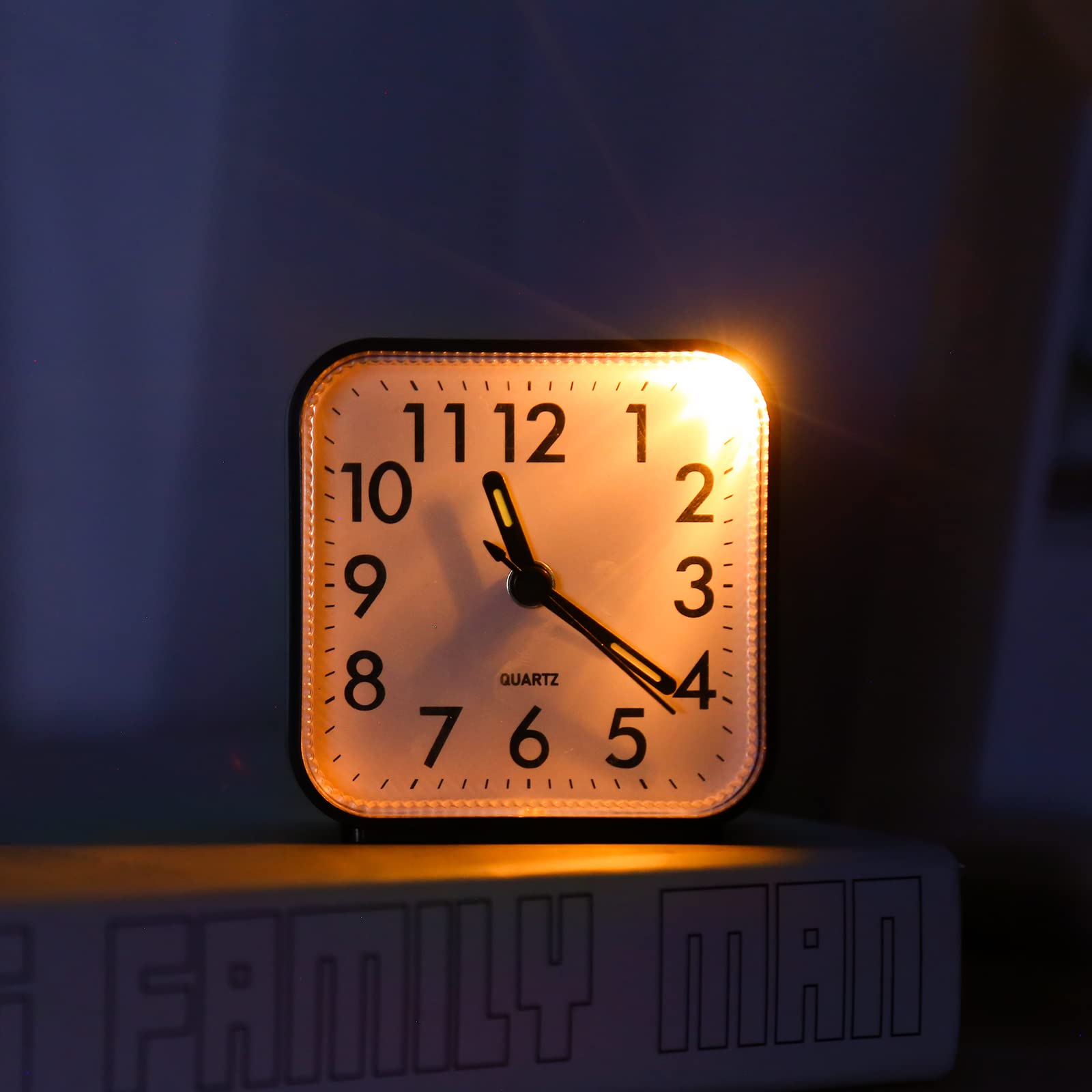 Brifit Silent Alarm Clock - Battery Powered Non-Ticking Bedside Clock with Luminous Hands, Large Display & Snooze Function - Perfect for Heavy Sleepers, Travel, Bedroom & Office Use - Easy to Read Black Clock with Night Light