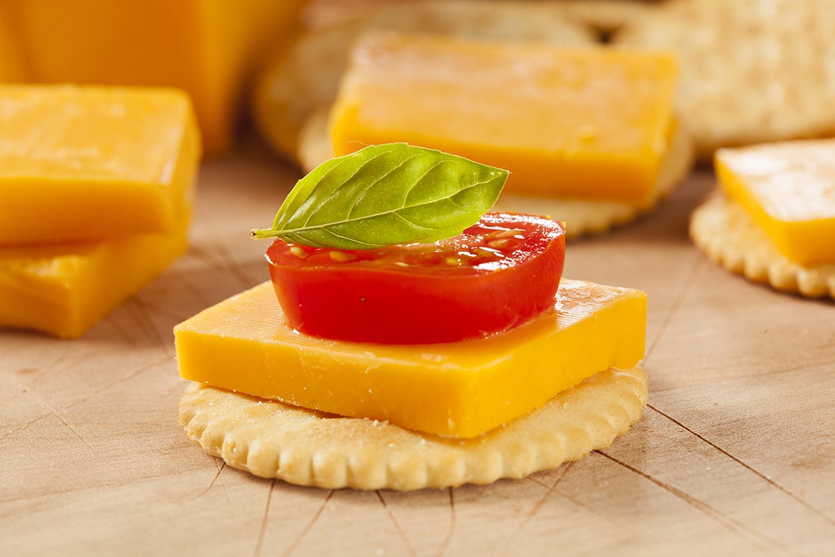 Premium Wisconsin Cheddar Salami Cheese - 100% Natural, 4 oz Blocks (Pack of 6) | Perfect for Charcuterie Boards, Cheese Platters, Gifts & Party Snacks | Authentic Wisconsin Cheese Company Product