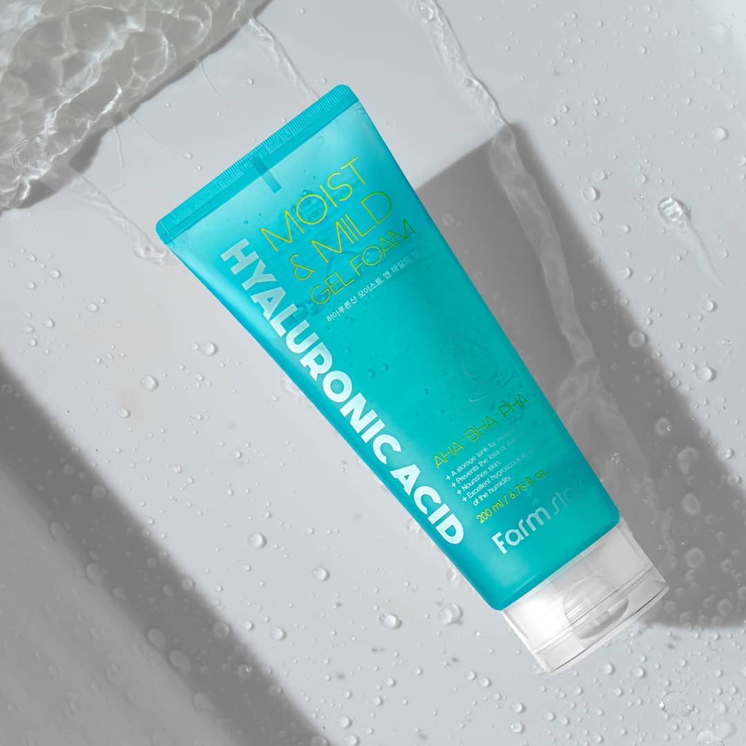 Farmstay Hyaluronic Acid Multi Aqua Soothing Gel 200ml - Hydrating Face Moisturizer for Dry Skin, Deep Moisture & Soothing Care - Perfect for Daily Skincare Routine & Post-Sun Treatment