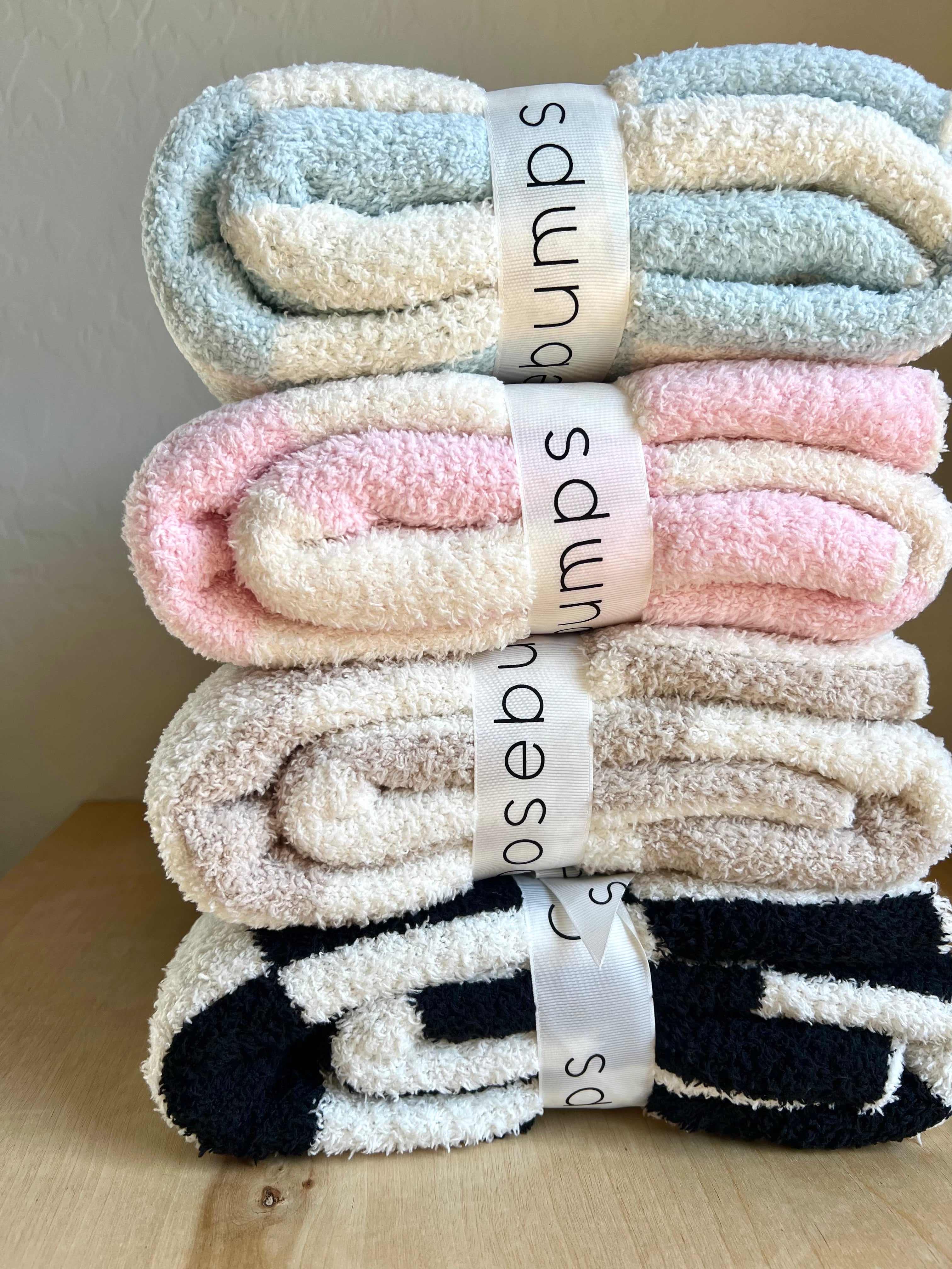 Blue Checkerboard Plush Baby Blanket - Soft & Cozy for Newborns, Infants & Toddlers - Perfect for Nursery, Stroller & Cuddle Time