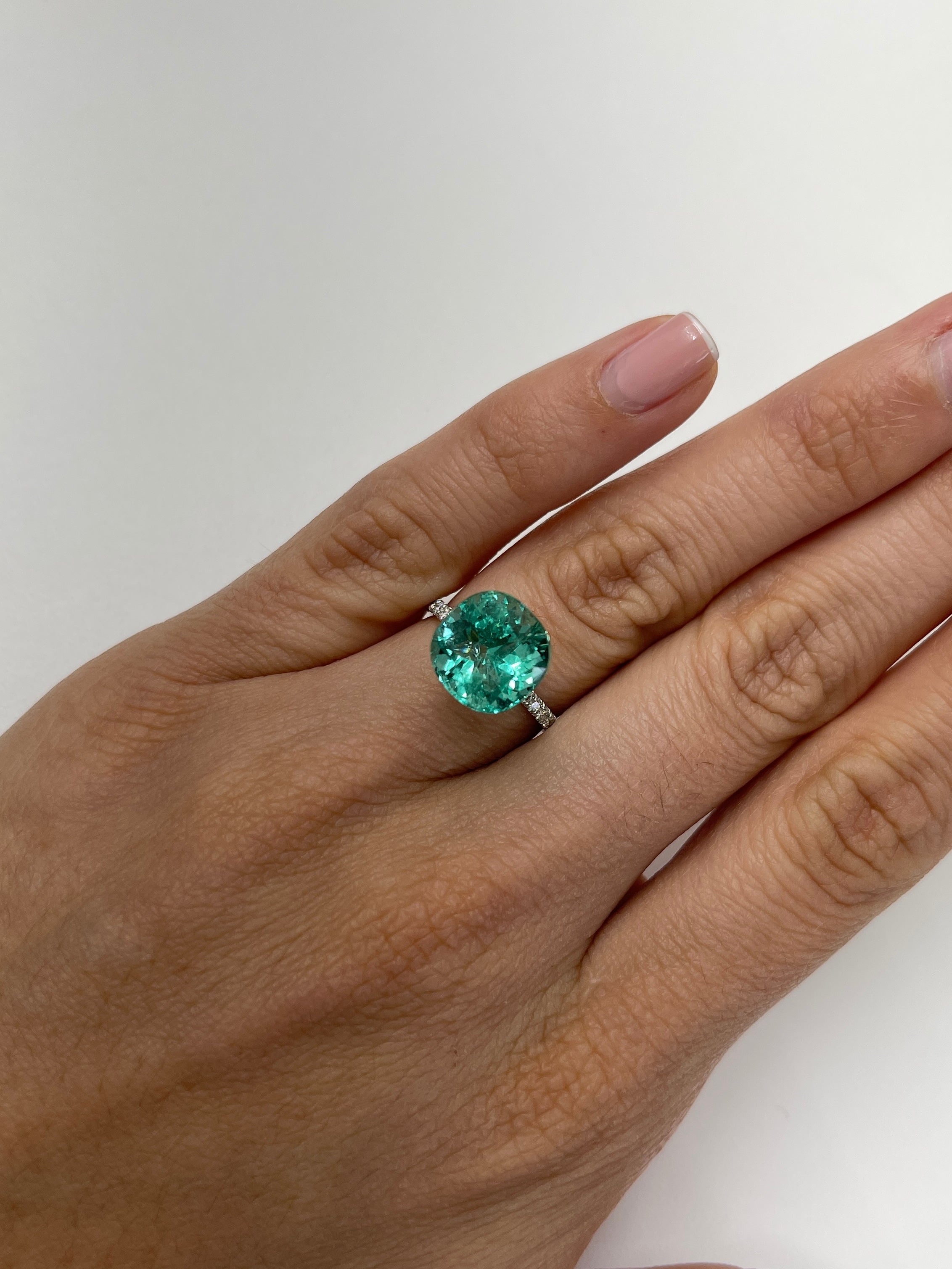 6.38 Carat 11x11mm Luminous Bluish-Green Natural Loose Colombian Emerald Cushion Cut Gemstone for Jewelry Making & Engagement Rings - Perfect for Custom Pendants, Earrings & Luxury Gifts