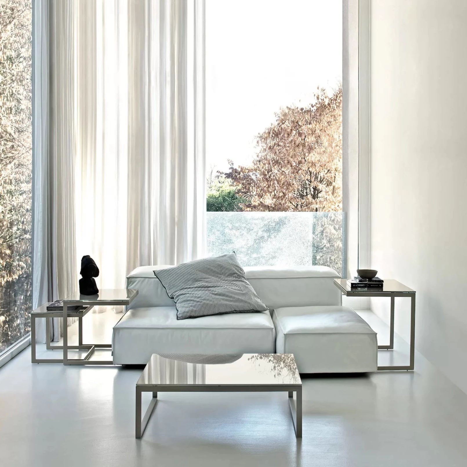 Stylish Modern Hip Hop Coffee Table - Urban Living Room Furniture for Music Lovers & Home Decor - Perfect for Apartments, Studios & Entertainment Spaces