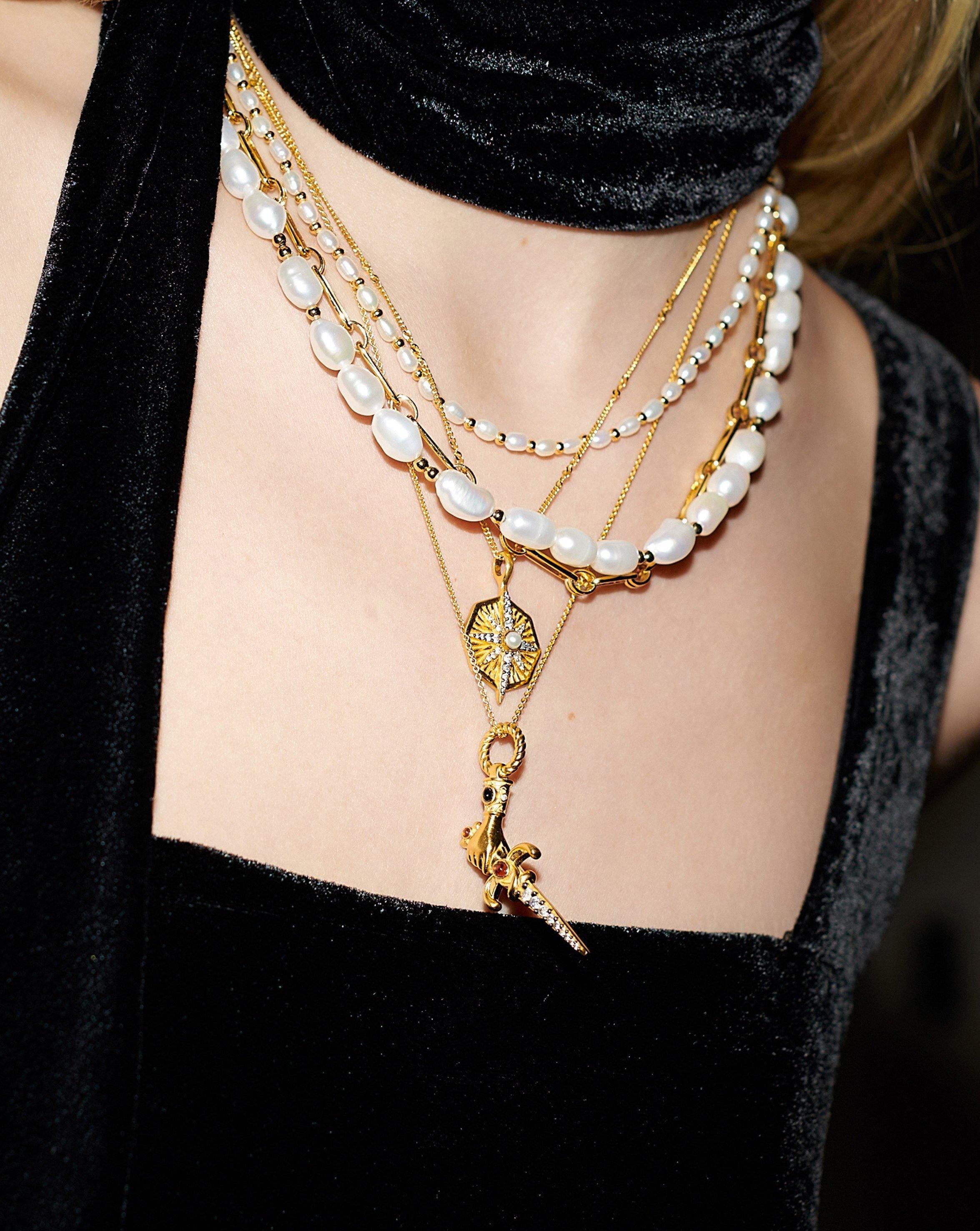 Harris Reed Star of the Show Pearl Necklace - 18k Gold Plated Elegant Pearl Jewelry for Women | Perfect for Evening Parties, Weddings & Special Occasions
