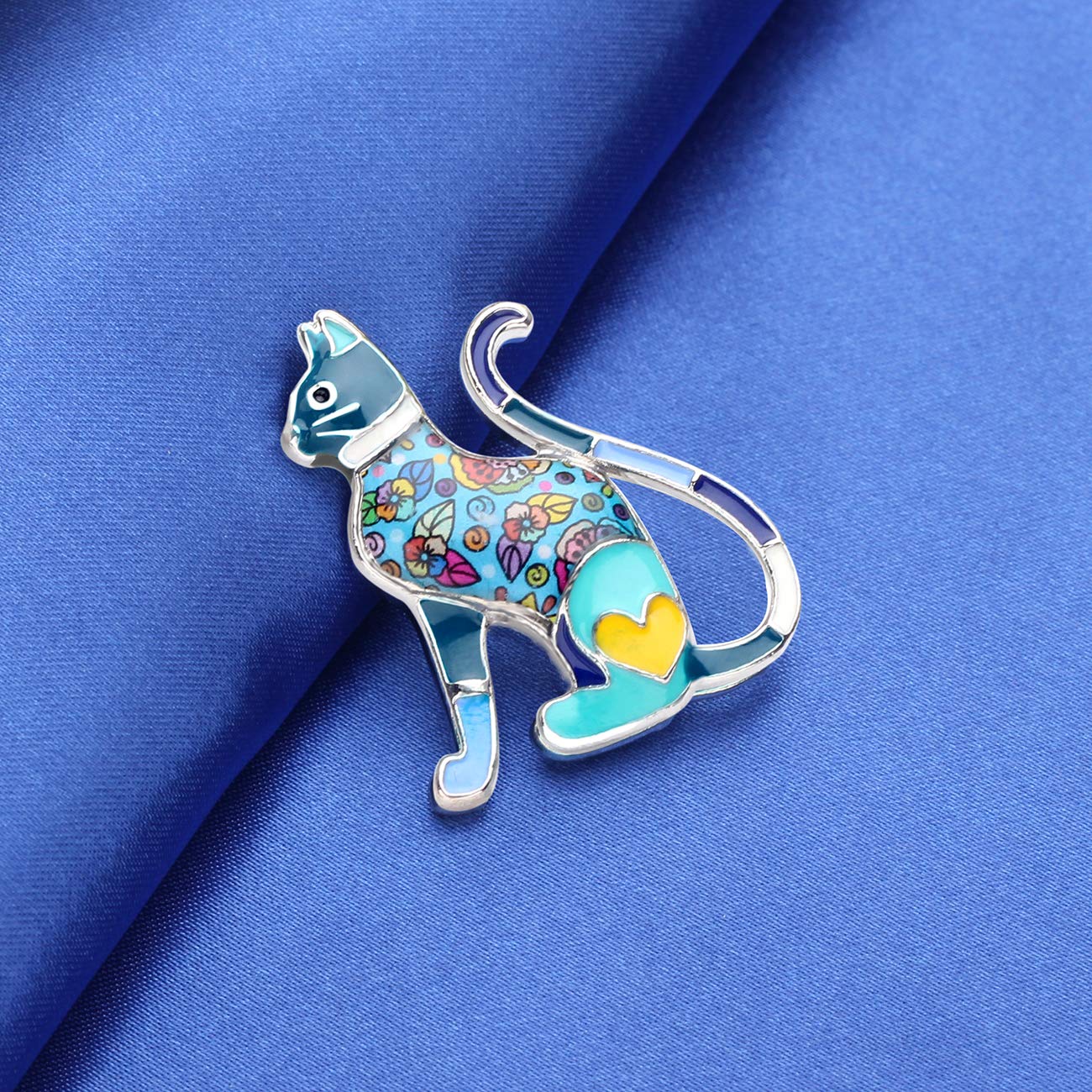 NEWEI Cat Brooch Pins for Women & Girls - Elegant Cat Jewelry Gift Set for Jackets, Bags & Accessories - Perfect for Parties, Weddings & Everyday Fashion