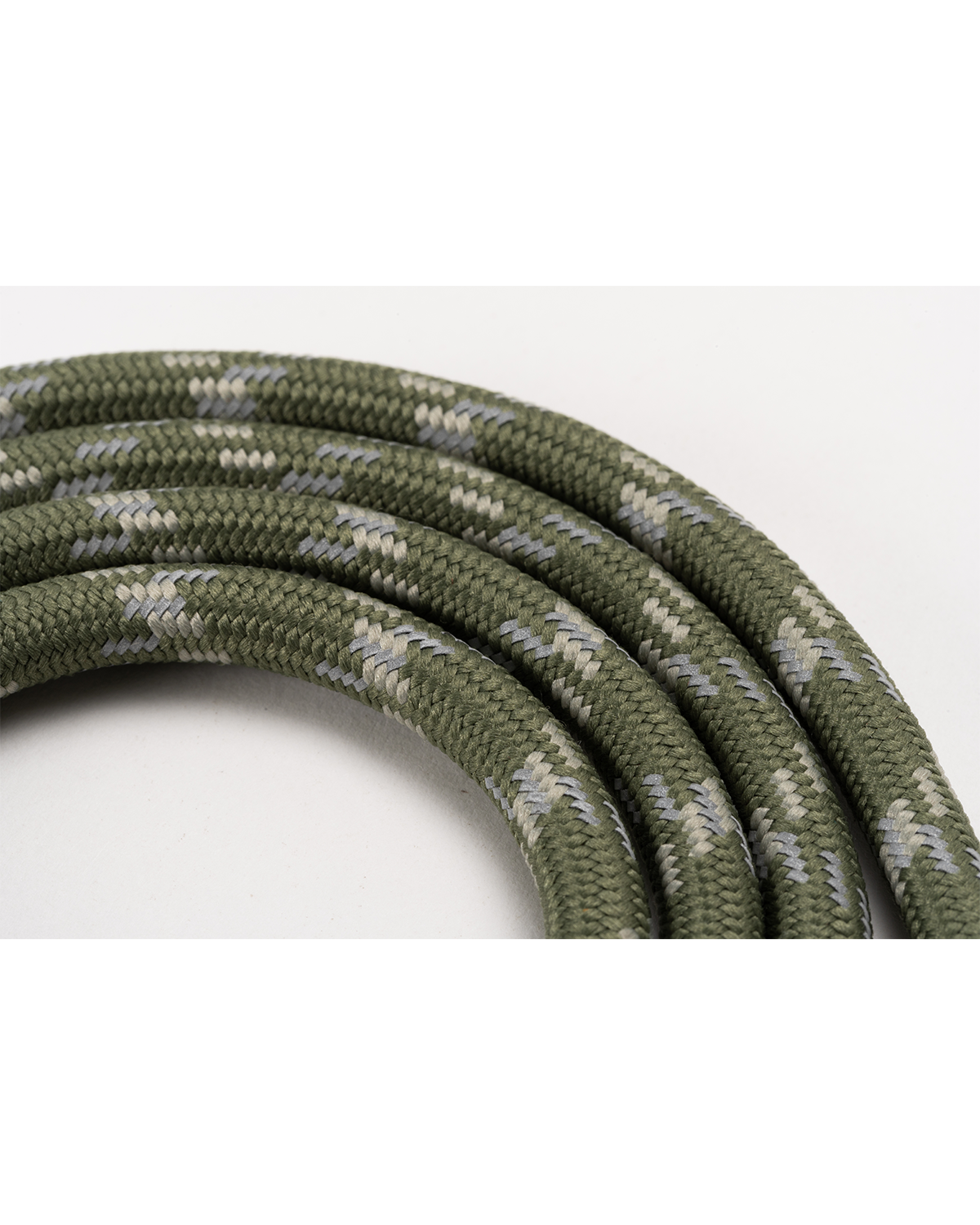 SP Rope Dog Leash - Durable Olive Green Reflective Pet Lead for Walking, Running & Outdoor Adventures