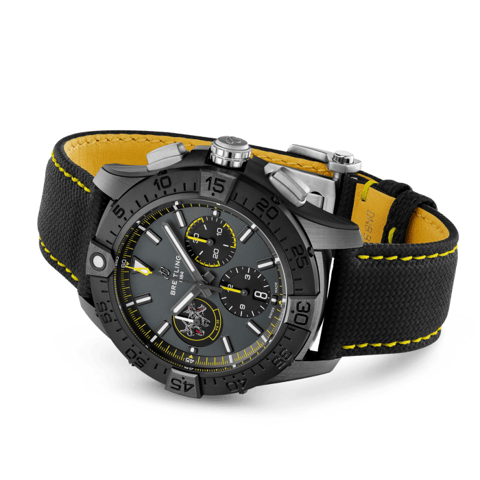 Breitling Avenger B01 Chronograph 44mm Black Ceramic Men's Luxury Watch - Perfect for Business, Sports & Formal Occasions