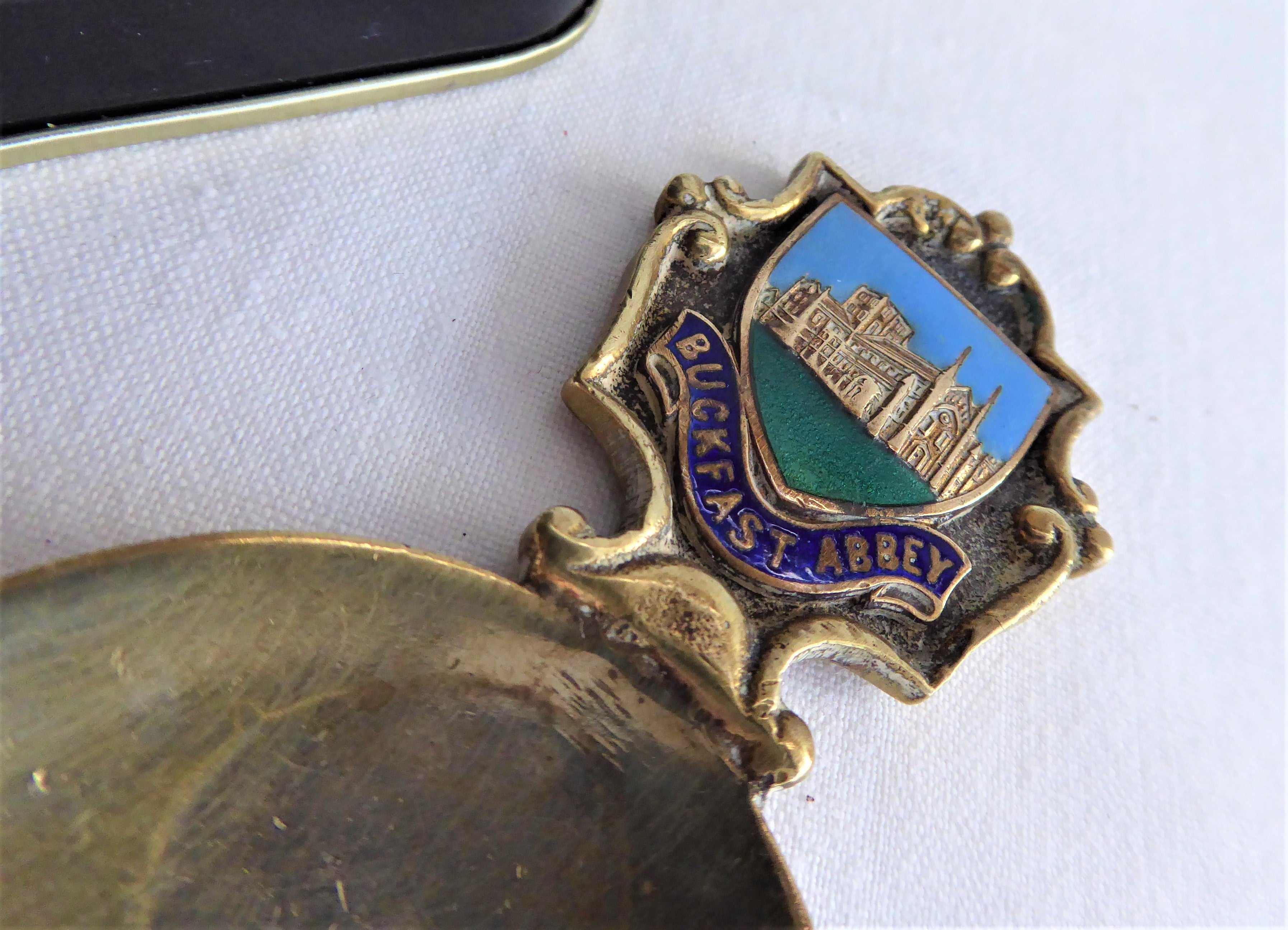 Vintage 1930s Buckfast Abbey England Tea Caddy Spoon - Enamel Finial Tea Scoop for Loose Leaf Tea - Perfect for Tea Ceremonies, Collectibles & English Tea Traditions