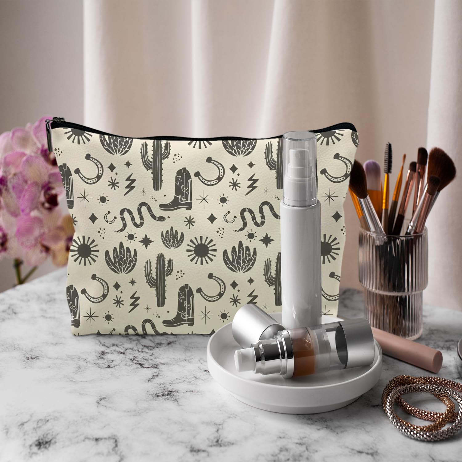 Vintage Cowboy Boots Cosmetic Bag - Western Makeup Pouch, Toiletry Travel Organizer (PU Leather) - Perfect for Travel, Gym & Everyday Use