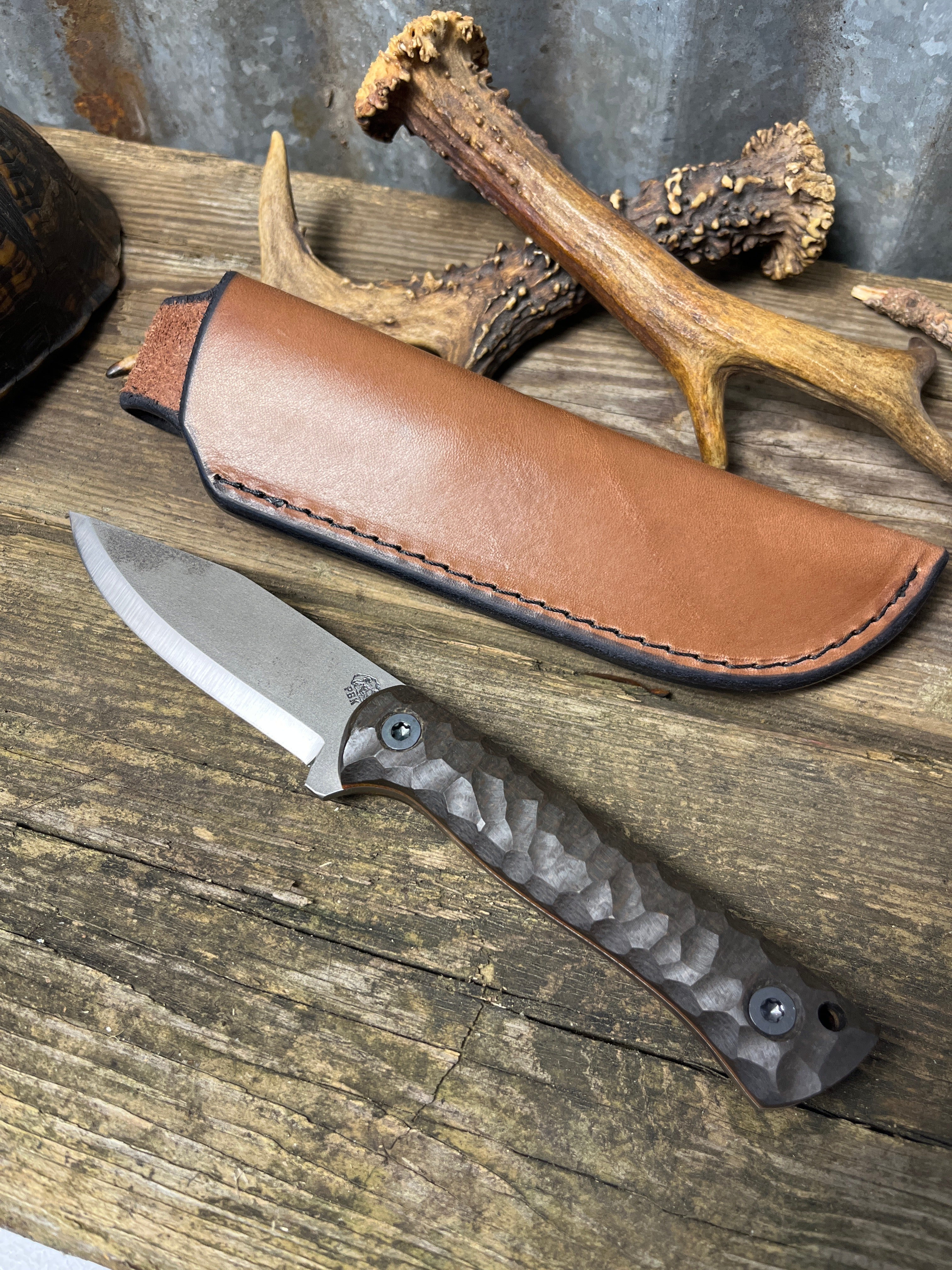 Hunters EDC (487) - Premium Everyday Carry Gear for Outdoor Enthusiasts | Perfect for Camping, Hiking & Survival Adventures