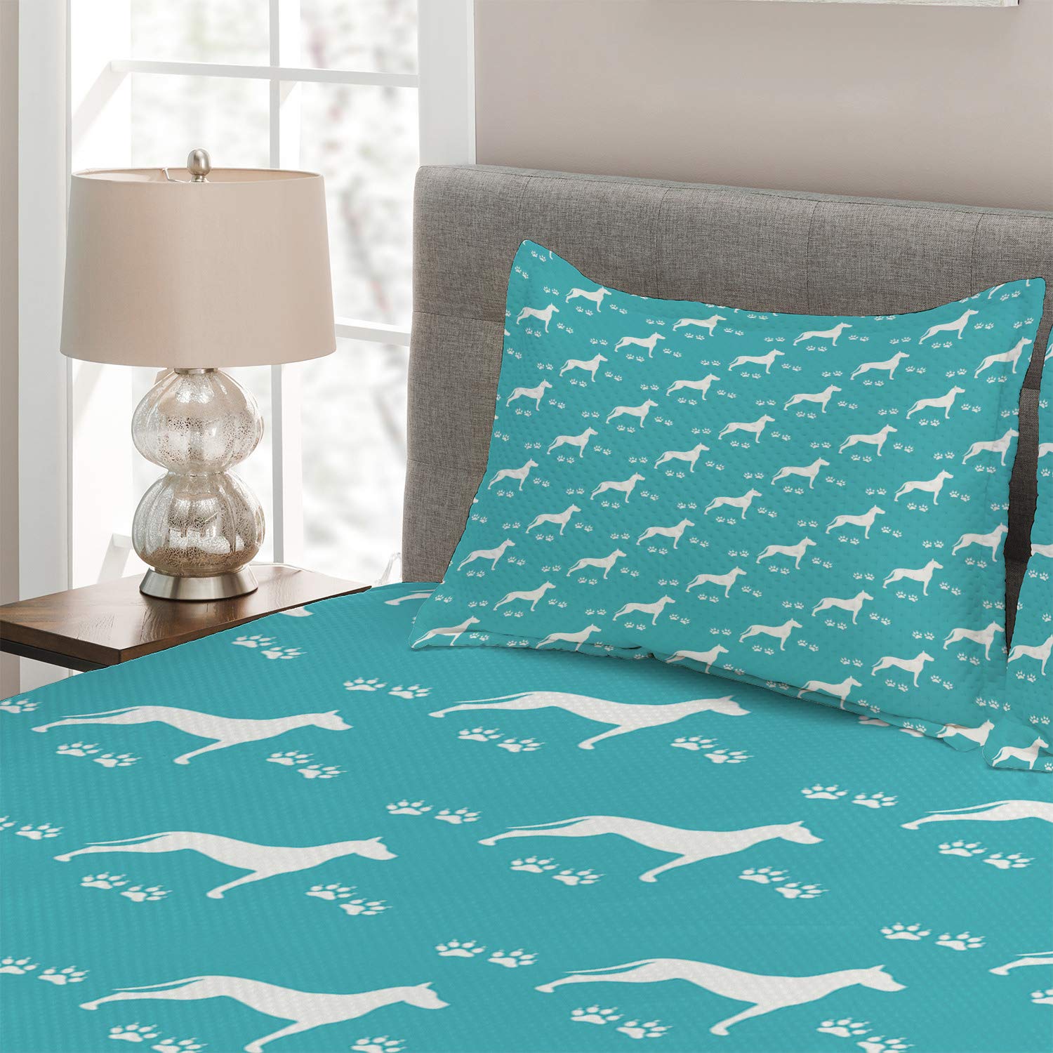 Ambesonne Dog Lover Quilt Set - Monochrome Dog Silhouettes & Paw Prints 3-Piece Bedspread with 2 Pillow Shams, King Size Turquoise White | Cozy Bedroom Decor for Pet Lovers, Perfect Gift for Dog Owners