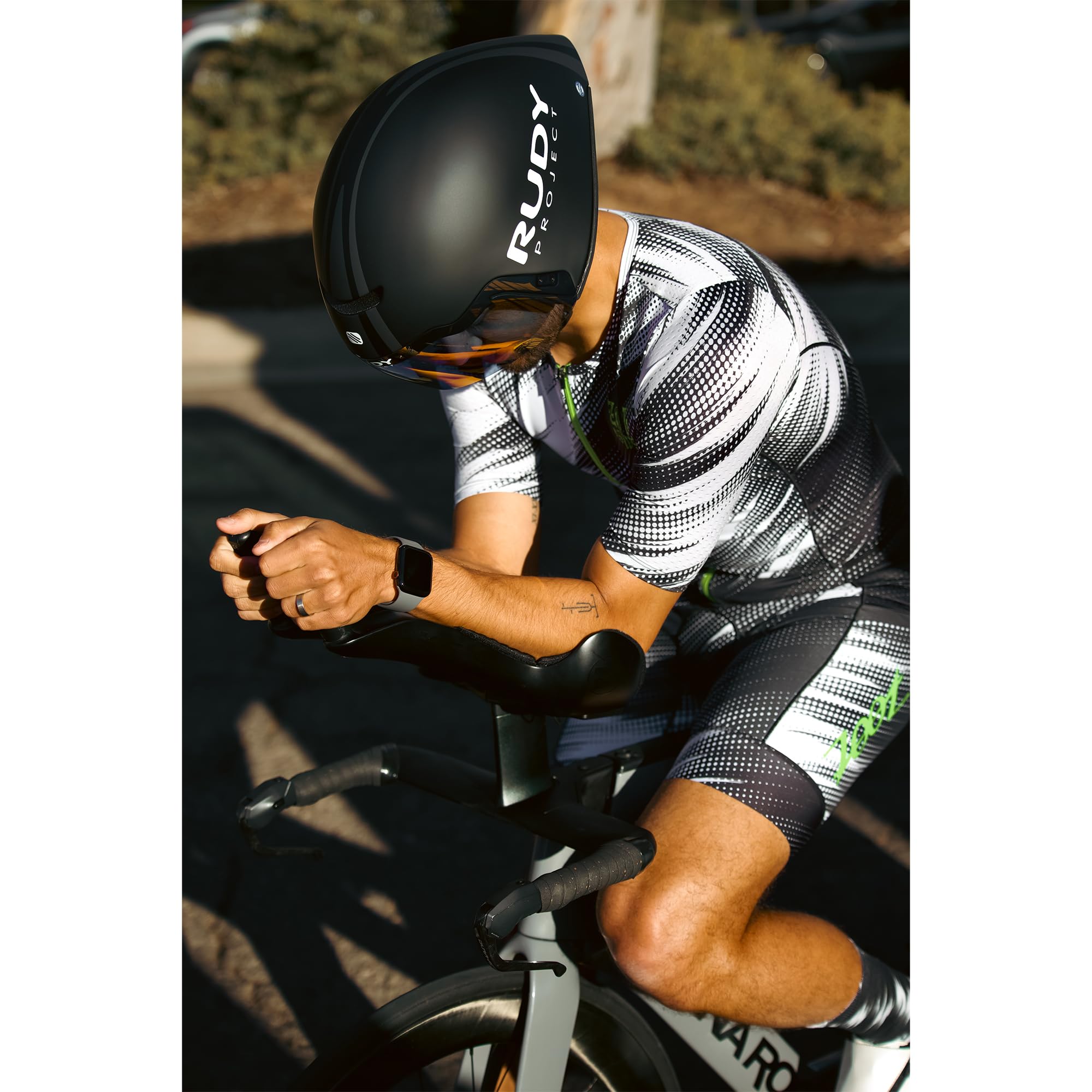 Zoot Men’s LTD 9-Inch Triathlon Shorts - Quick Dry UPF 50+ Swim Bike Run Cycling Shorts with Padded Liner for Endurance Training & Triathlon Competitions | Perfect for Triathletes, Cyclists and Outdoor Sports Enthusiasts