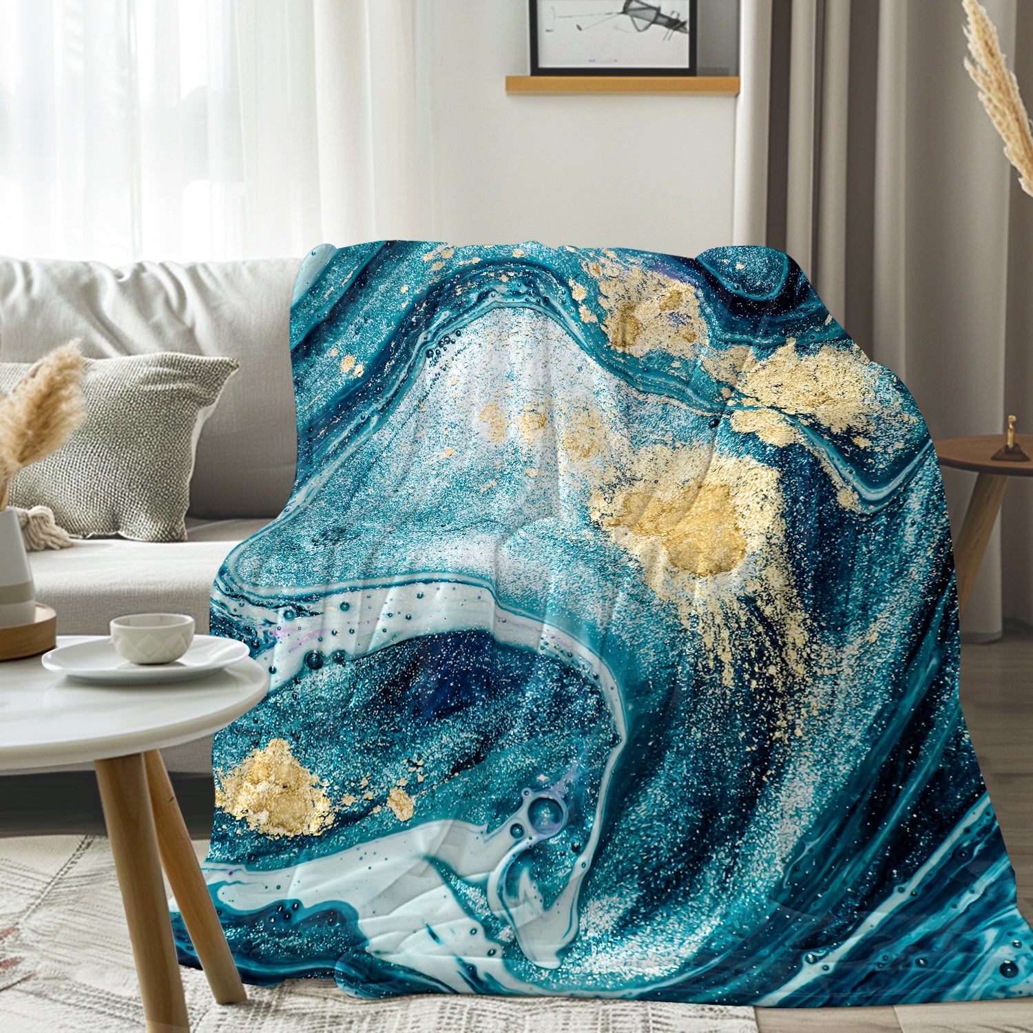 Cozy Bondi Beach Flannel Fleece Blanket - Soft & Warm Throw for Couch, Bed, Camping & Travel - Perfect for Winter, Picnics & Outdoor Adventures