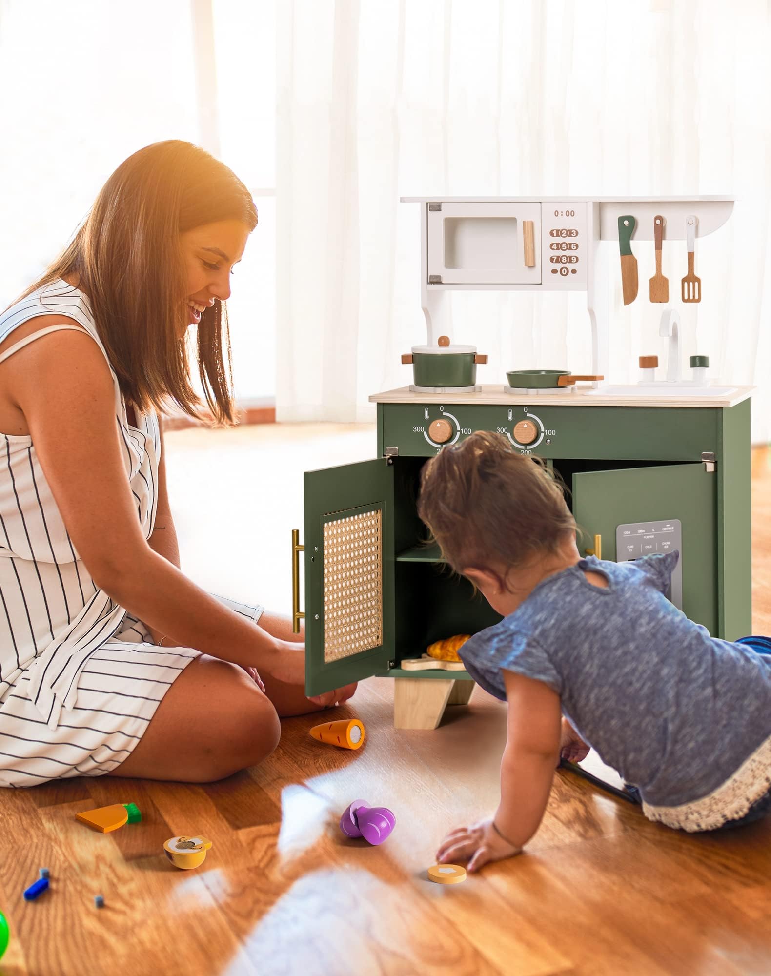 ROBUD Wooden Play Kitchen Set for Kids Ages 3+ | Pretend Ice Cube Dispenser | Vintage Green Toy Kitchen | Birthday Gift for Toddlers & Preschoolers | Pretend Cooking & Role Play Fun