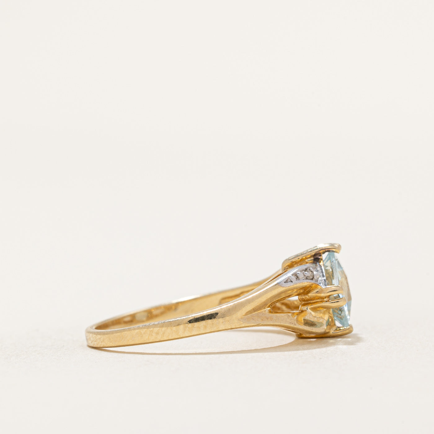Aquamarine and Diamond Cocktail Ring - 0.70ct Aquamarine with 0.005ctw Diamonds - Size 7 - Elegant Statement Jewelry for Weddings, Parties & Special Occasions