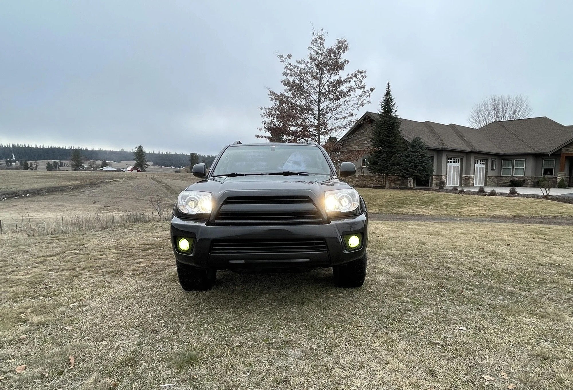 Clear Lens Fog Lamp Kit with Yellow LED Replacement Bulbs for 2006-2009 Toyota 4Runner - Upgrade Headlights for Off-Road Driving & Night Visibility