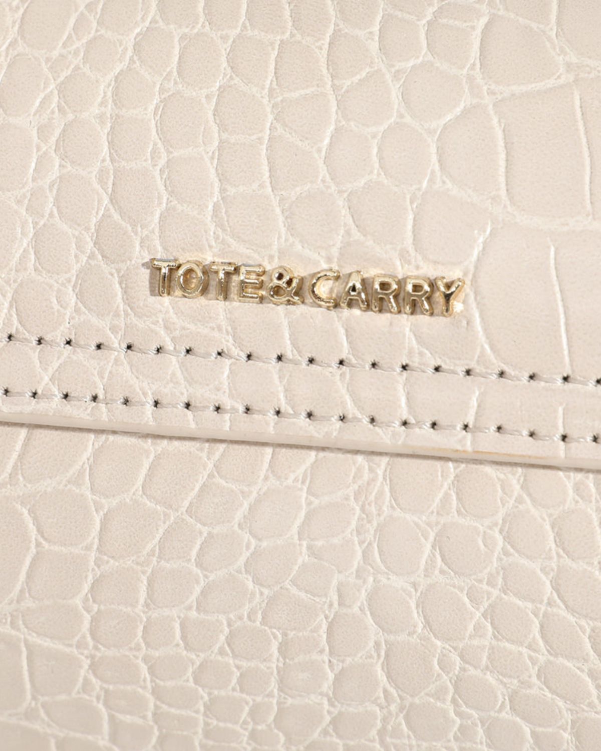 Stylish Beige Barrel Purse for Women - Trendy Crossbody Bag for Everyday Use, Travel & Shopping