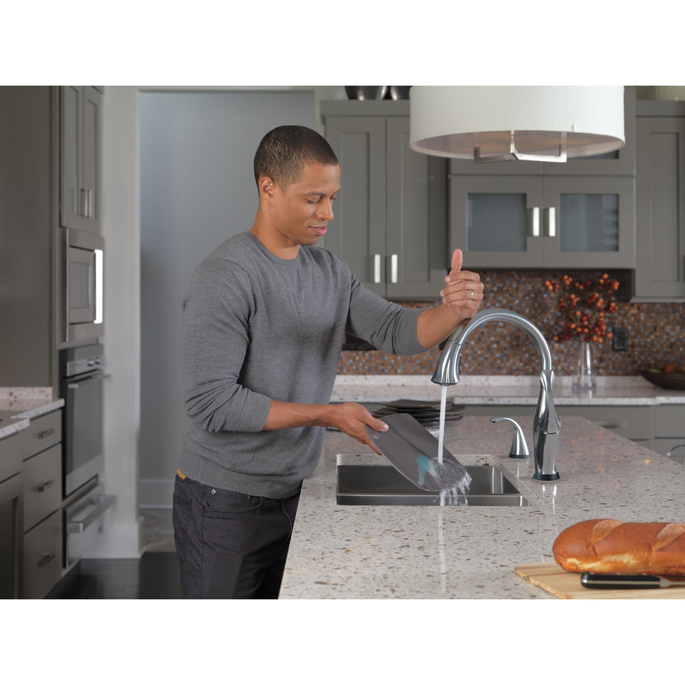 Delta Addison Touch Kitchen Faucet with Pull-Down Spray - Arctic Stainless 9192T-AR-DST - Hands-Free Convenience for Cooking & Cleaning